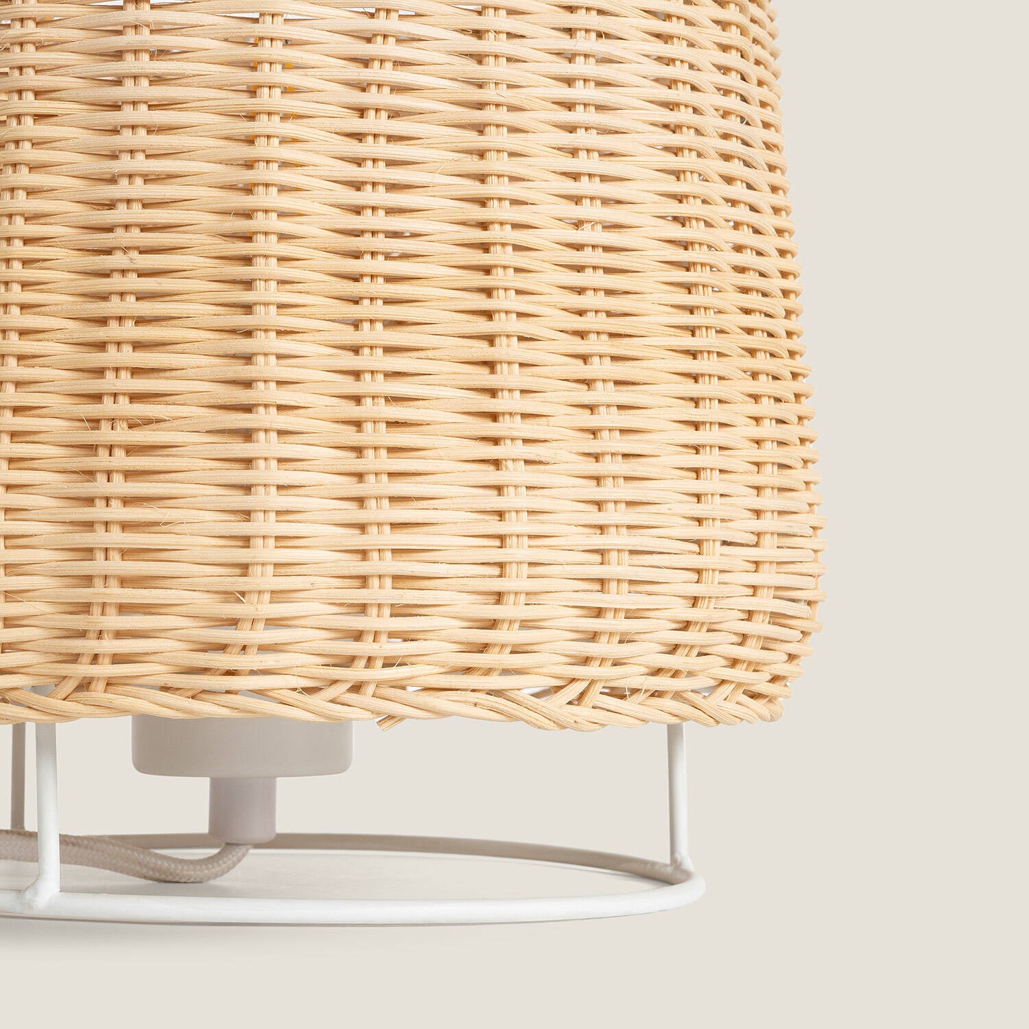 Lámpara de Mesa de Ratán Gondia