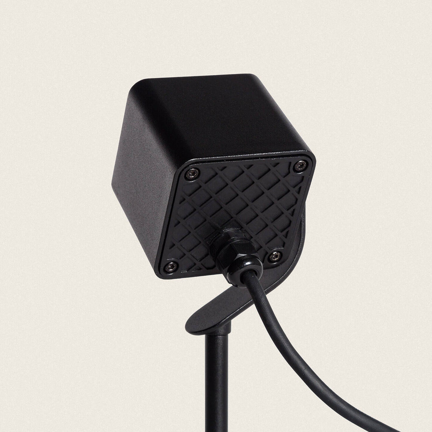 Foco Exterior LED 11W con Pincho Attex