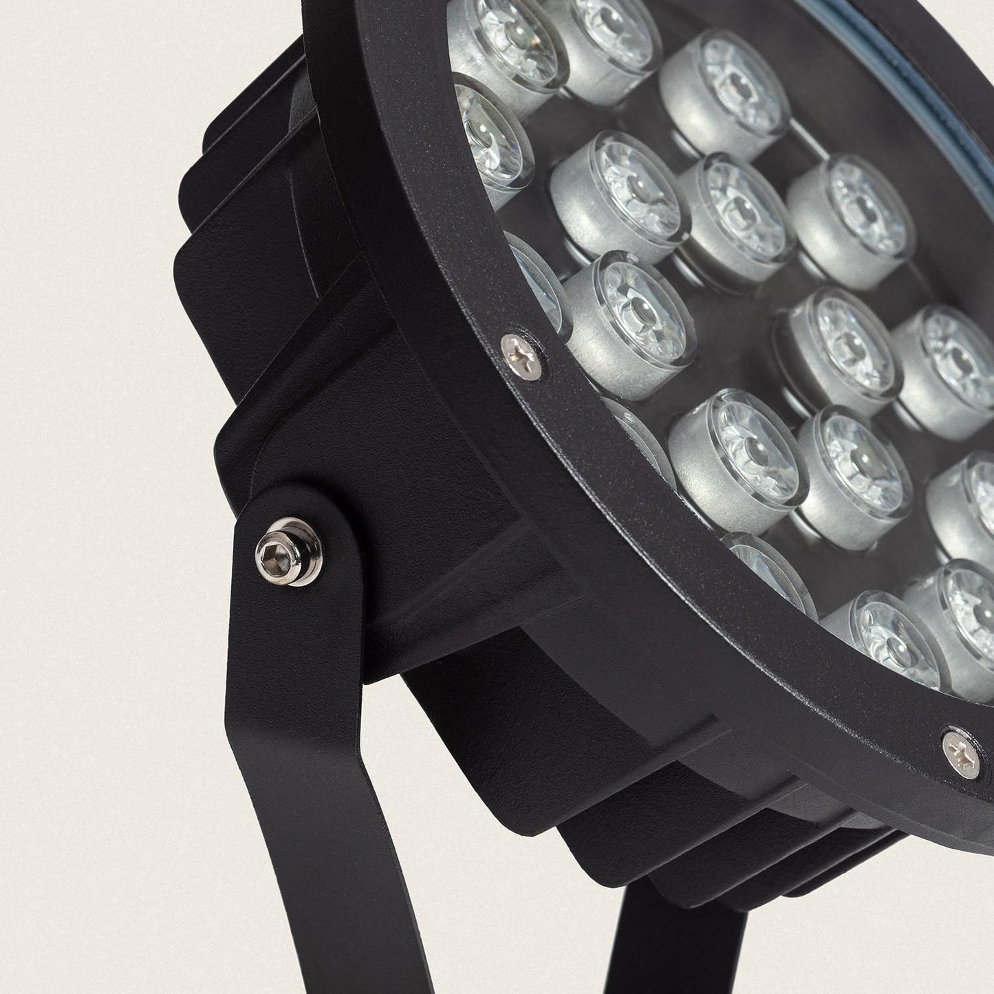 Foco Exterior LED 18W IP67 con Pincho Colmar