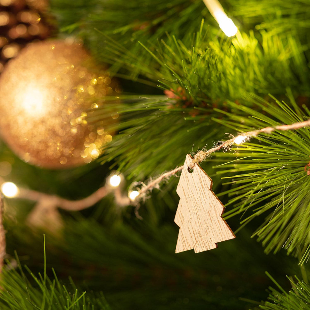 Guirnalda de Luces LED Árbol Madera con Batería 2,2m