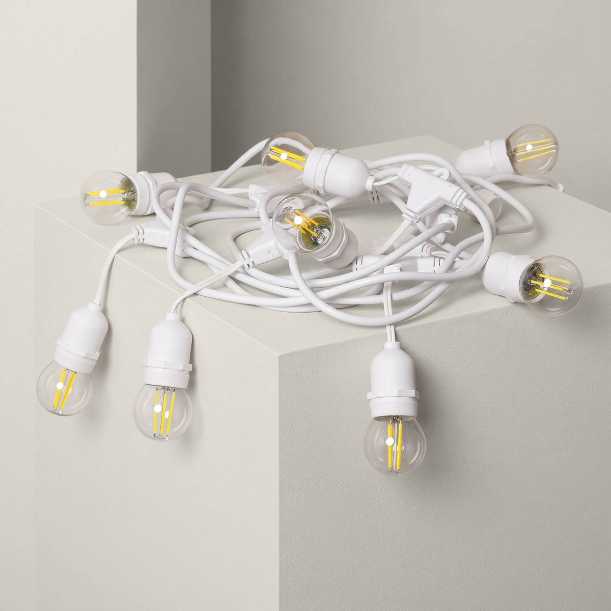 Guirnalda Exterior con Bombillas LED E27 Filamento 5.5m IP65 Blanco
