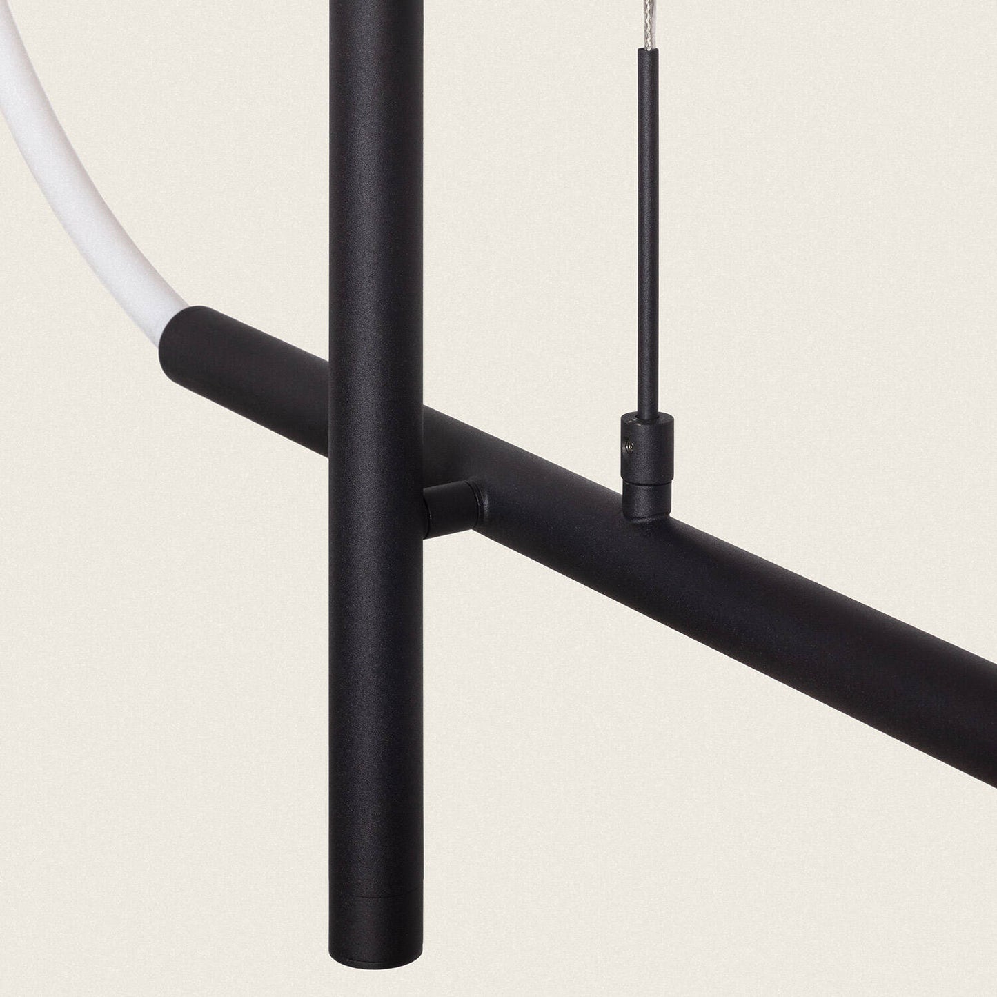 Lámpara Colgante Lineal LED 46W Metal y Silicona Ginnie