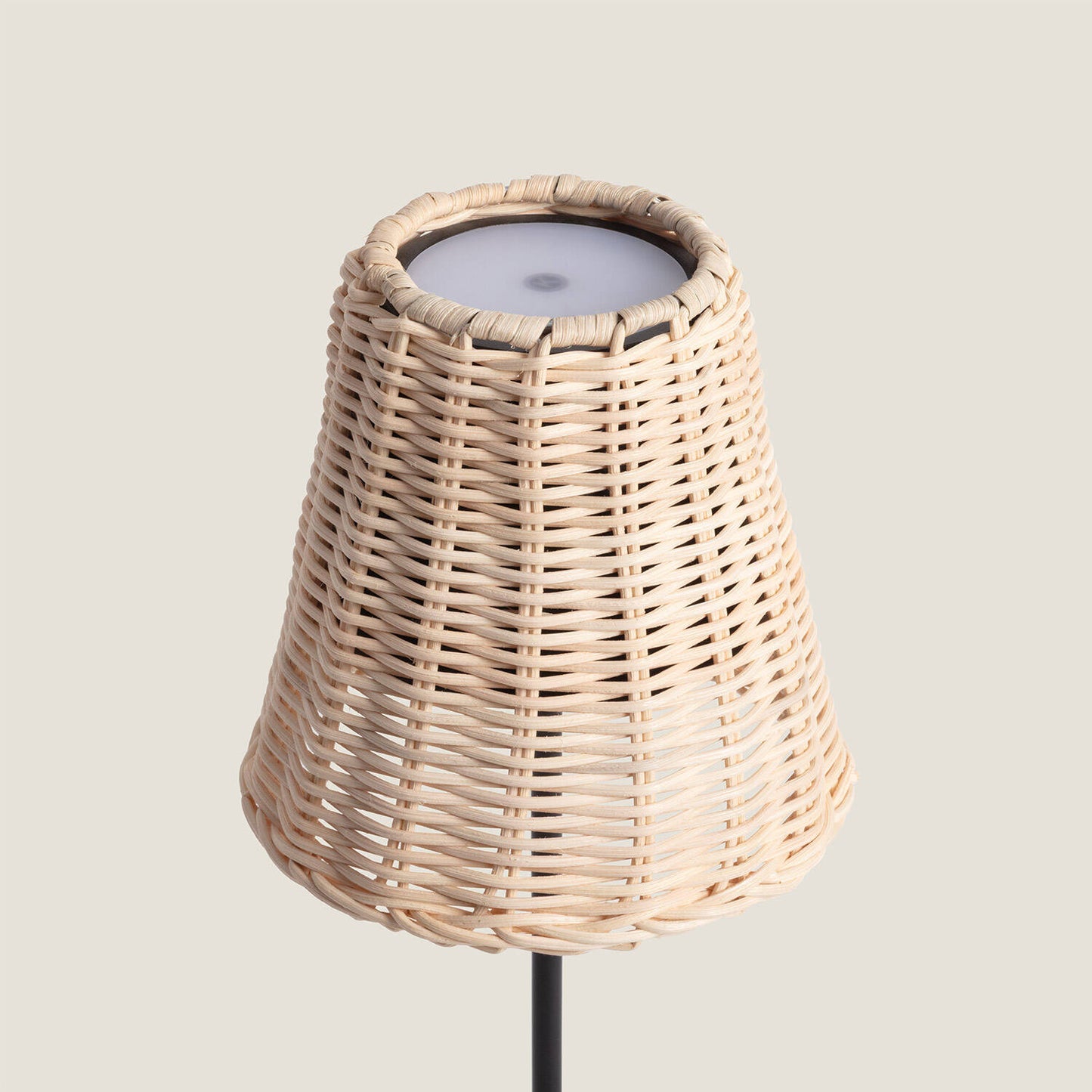 Lámpara de Mesa LED Portátil Exterior con Batería USB Recargable Aluminio y Ratán Medinilla
