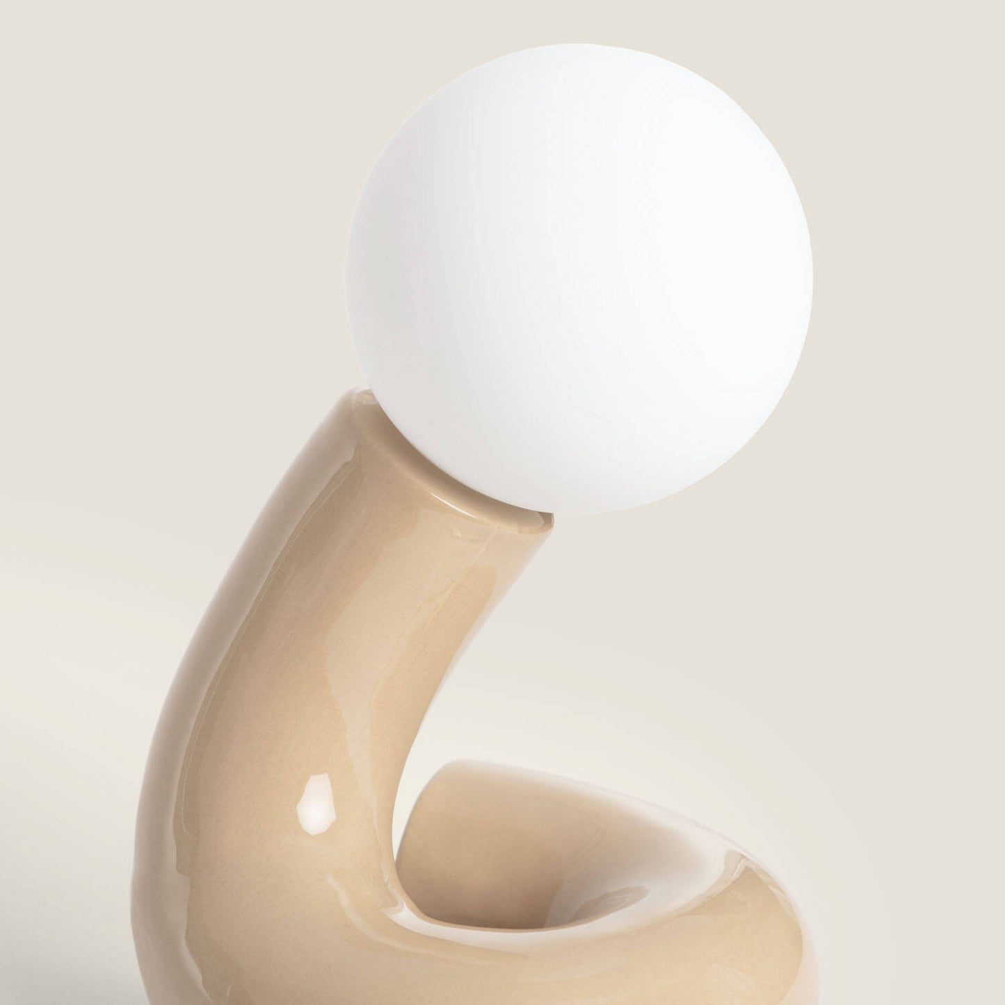 Lámpara de Mesa Cerámica Arlo Juno