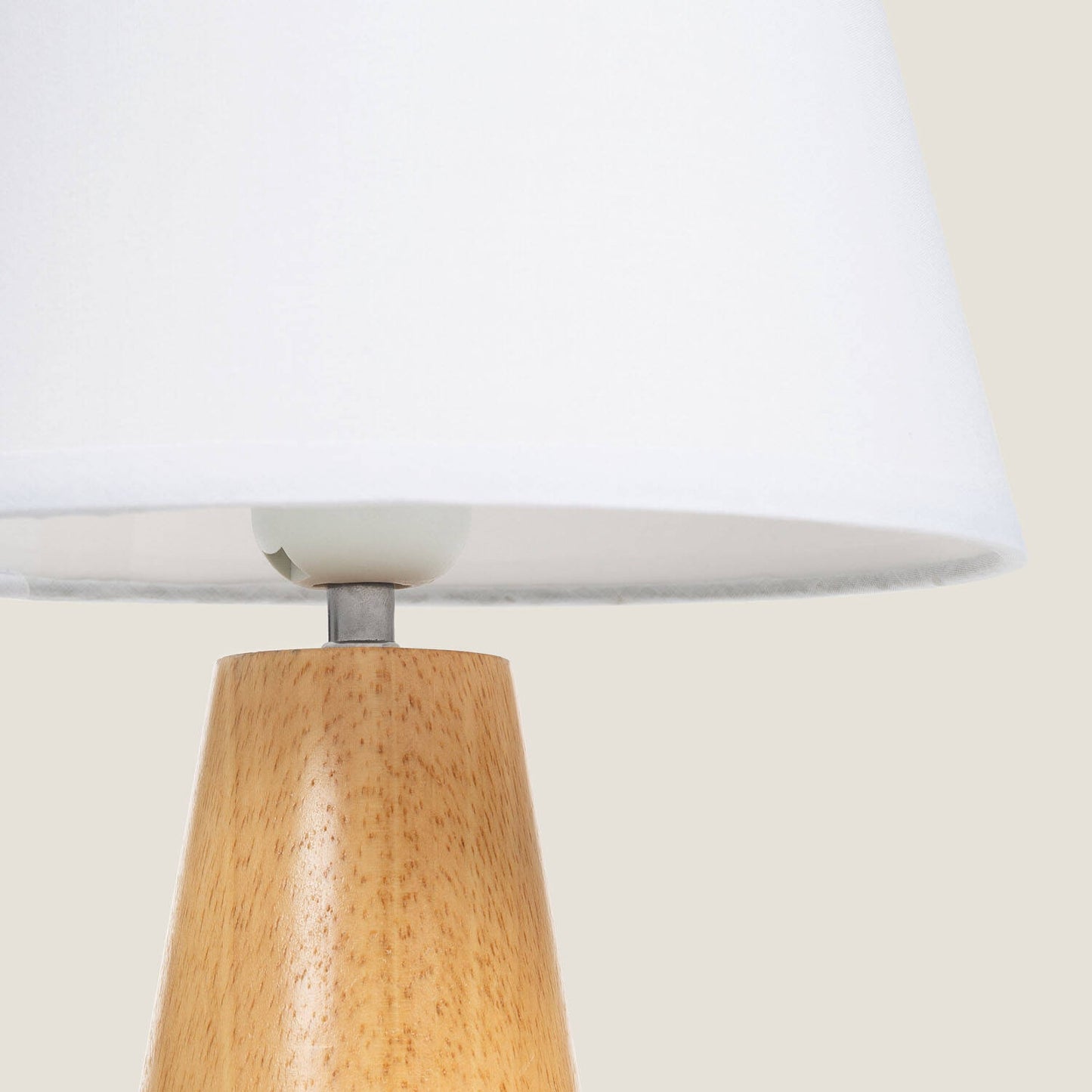 Lámpara de Mesa de Madera Dukku