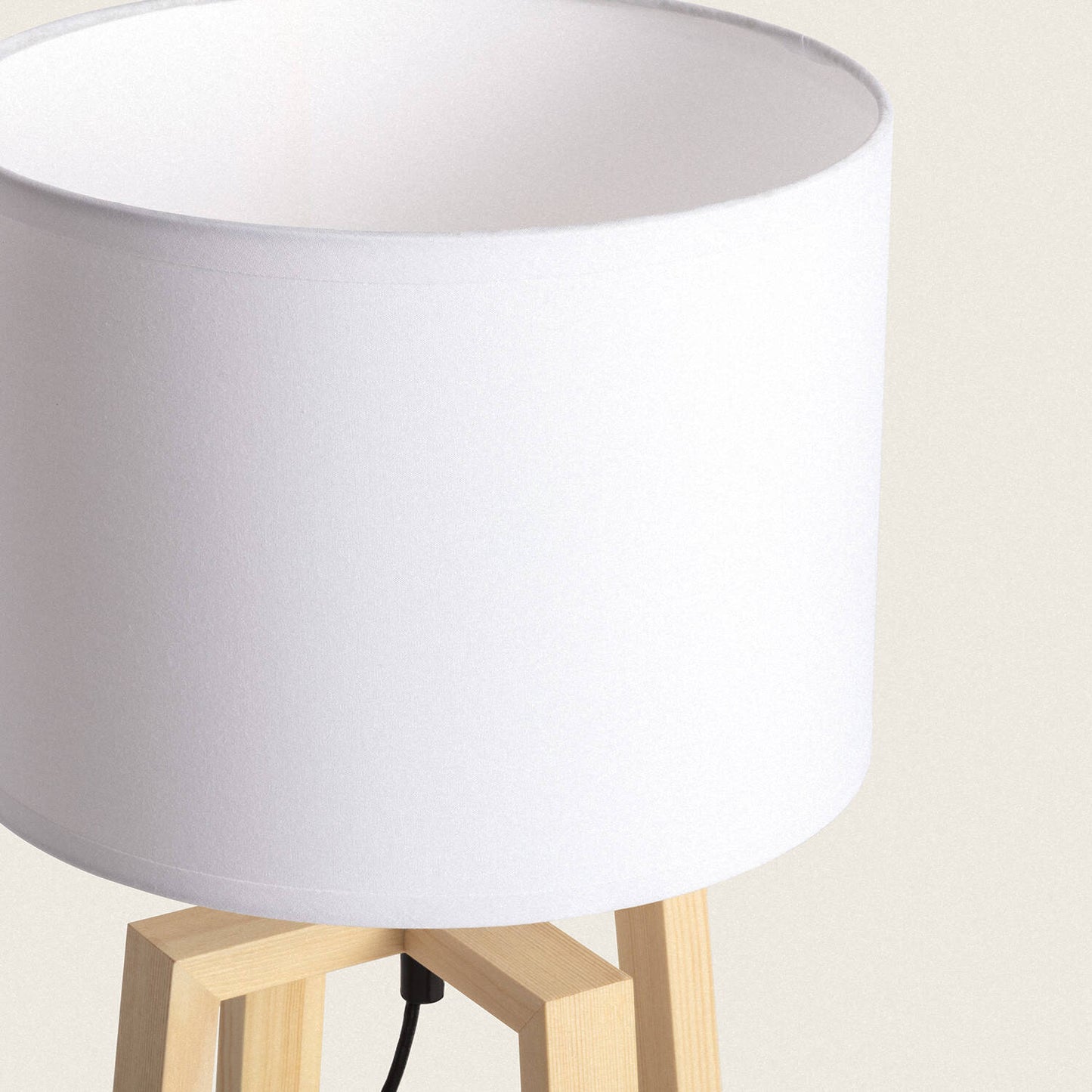 Lámpara de Mesa de Madera Korsade