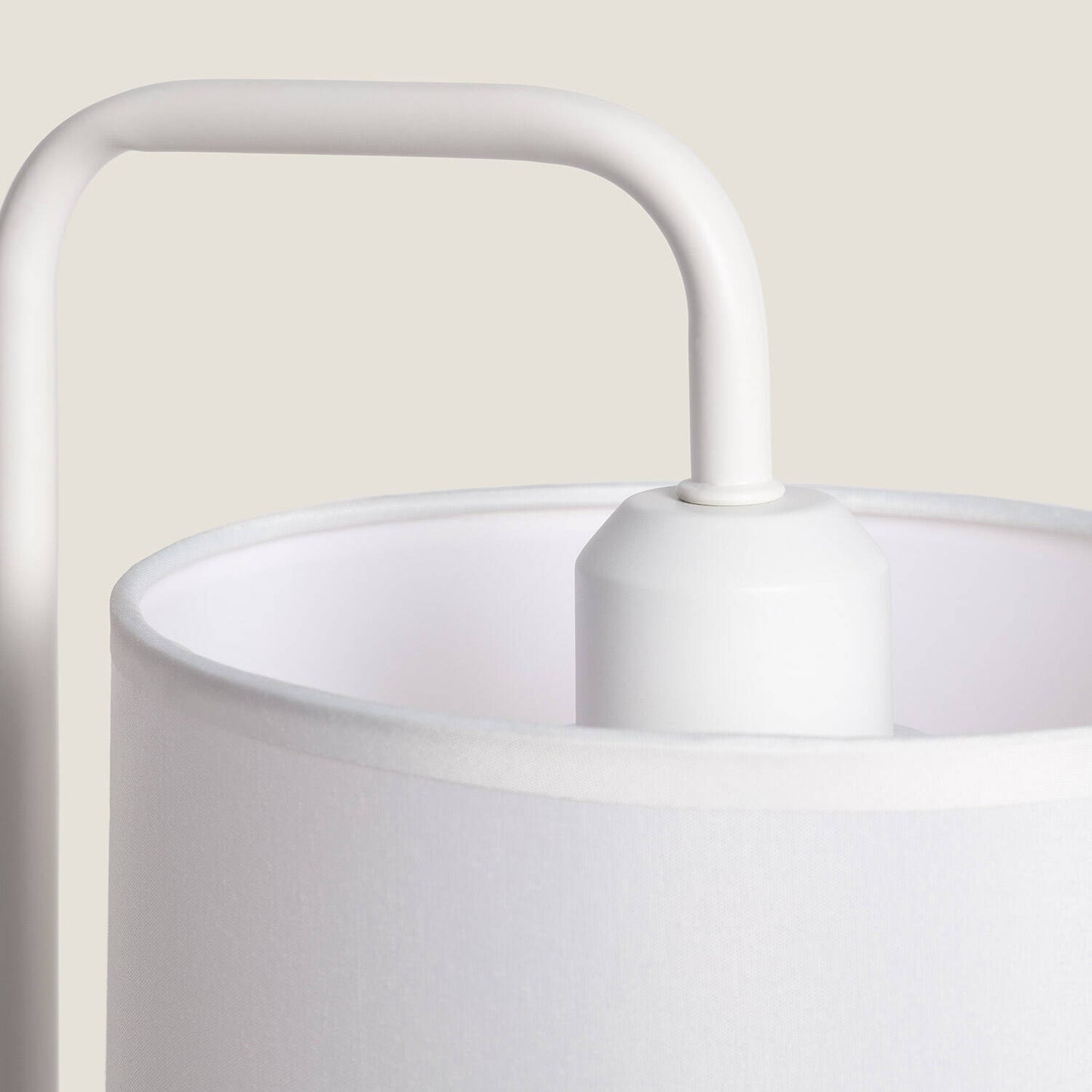 Lámpara de Mesa de Tela y Madera Jedali