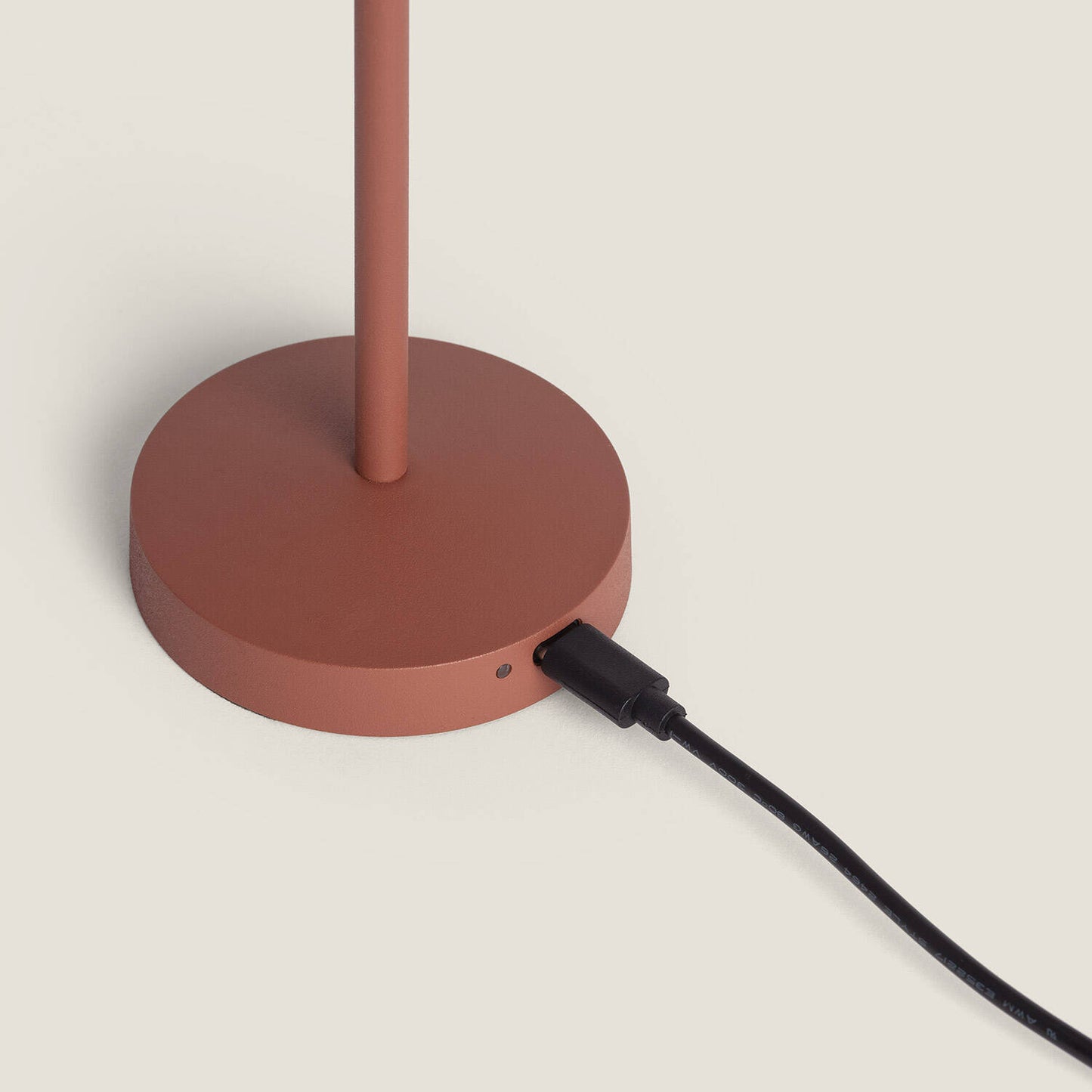 Lámpara de Mesa LED Portátil para Exterior Metal con Batería Recargable Magatzi