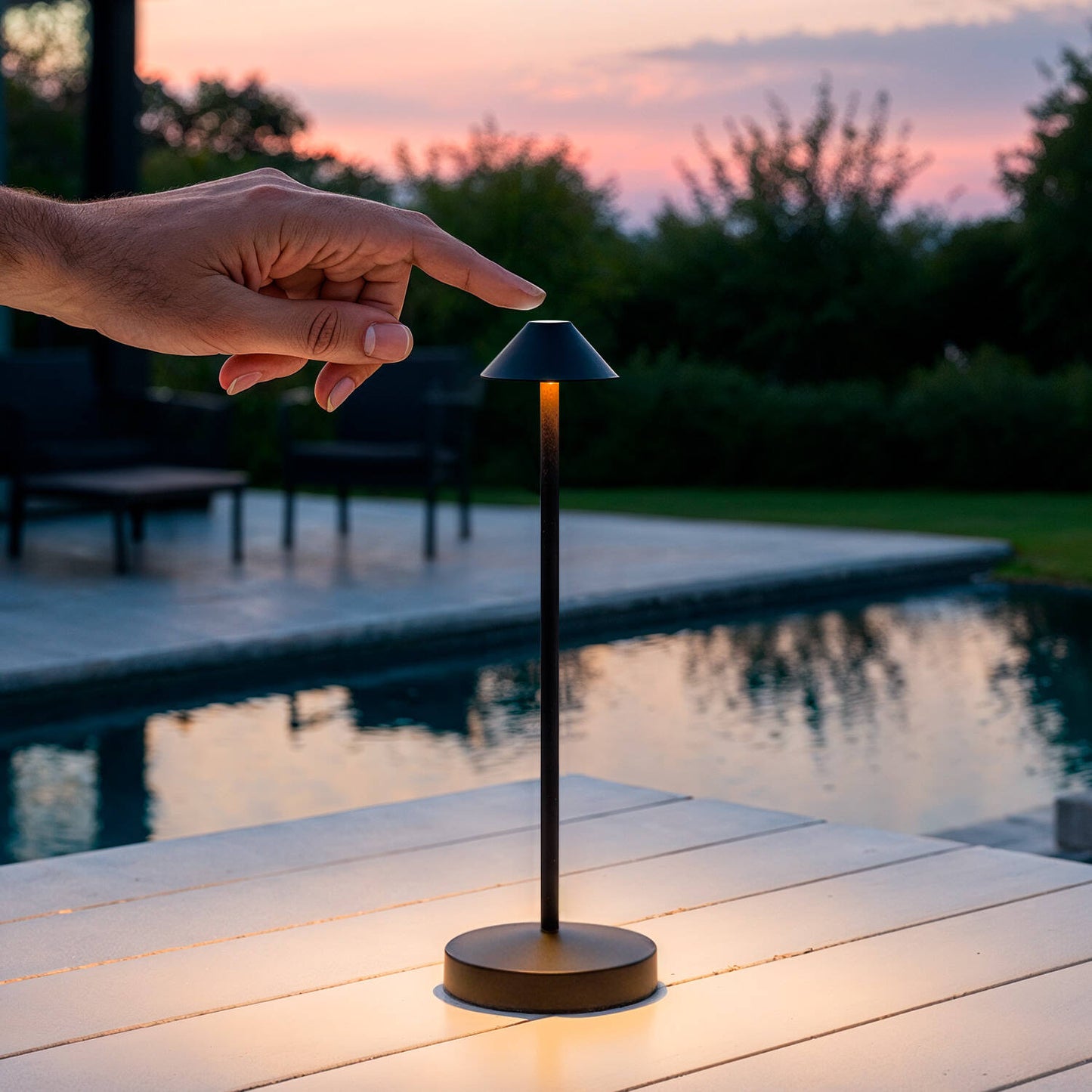 Lámpara de Mesa LED Portátil para Exterior Metal con Batería Recargable Magatzi