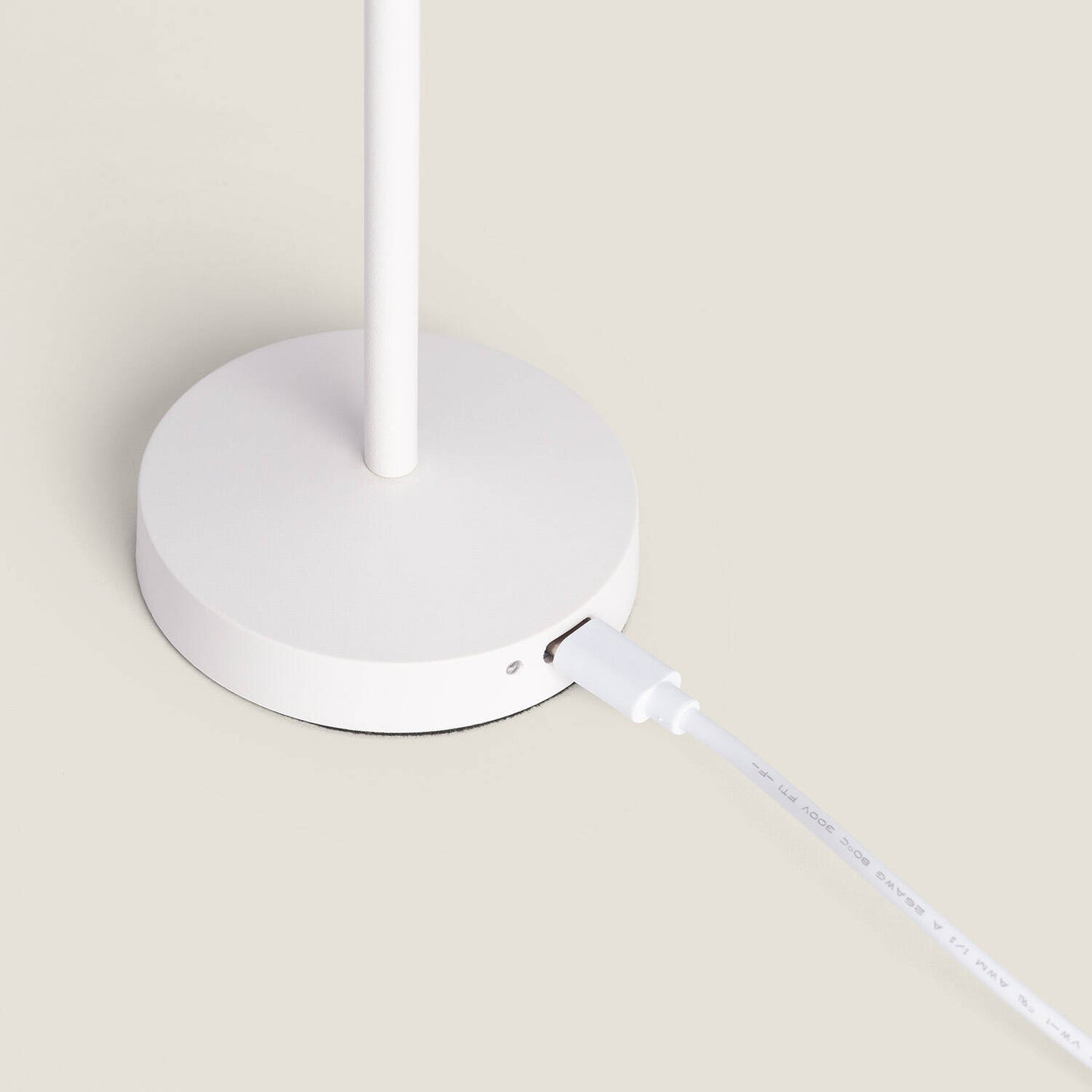 Lámpara de Mesa LED Portátil para Exterior Metal con Batería Recargable Magatzi