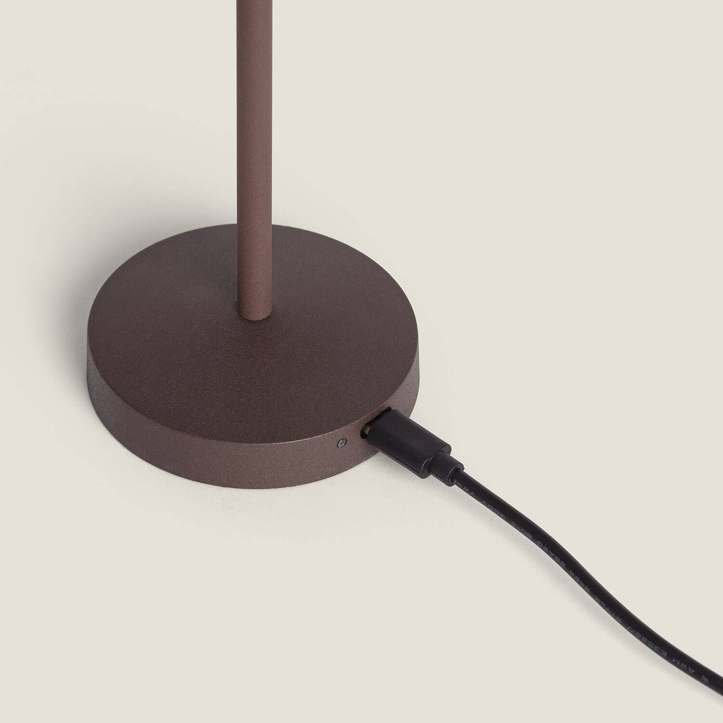 Lámpara de Mesa LED Portátil para Exterior Metal con Batería Recargable Magatzi