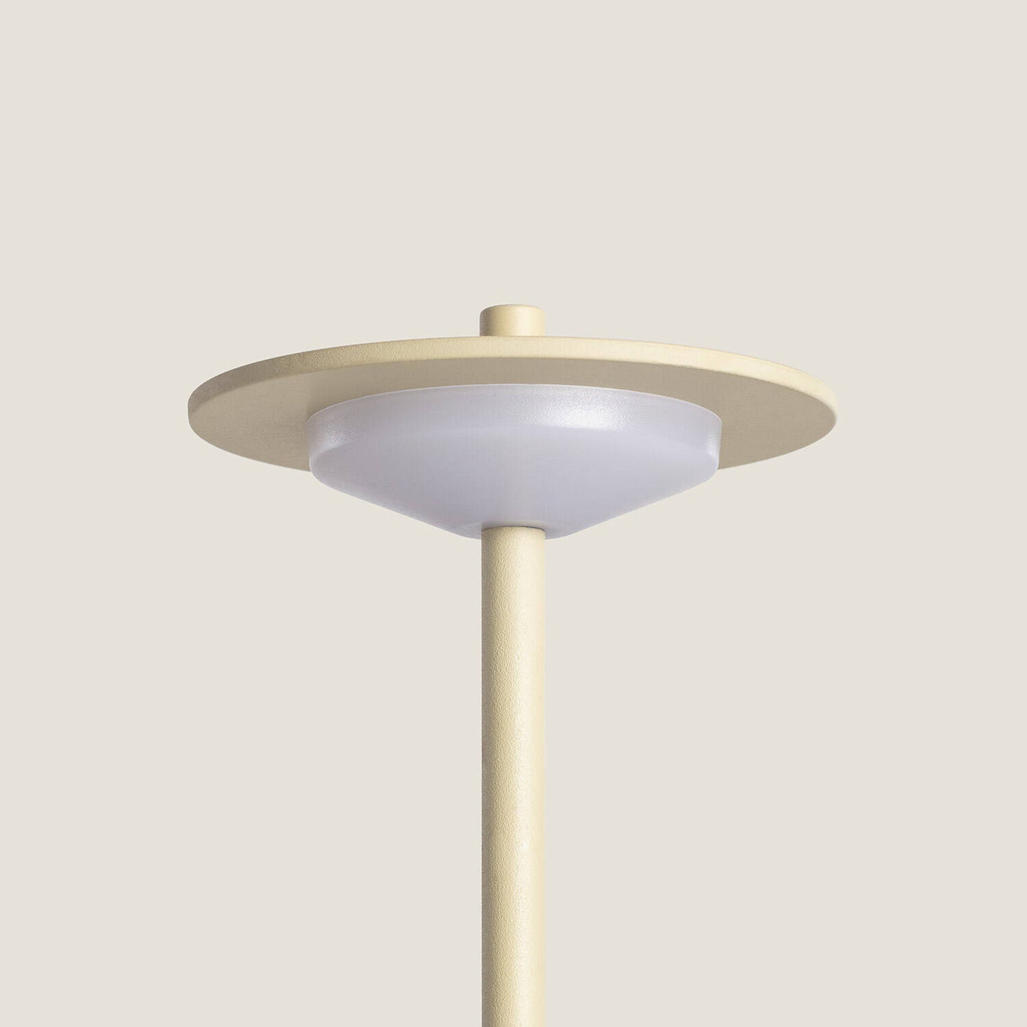 Lámpara de Mesa LED Portátil para Exterior Metal con Batería Recargable Estepona
