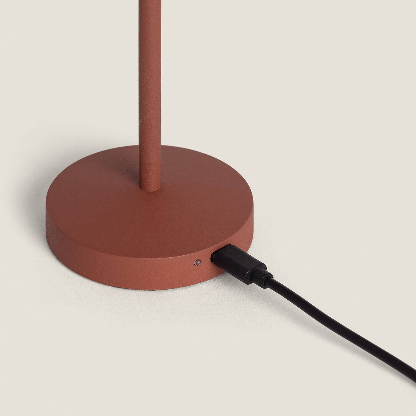 Lámpara de Mesa LED Portátil para Exterior Metal con Batería Recargable Lendora Smoke