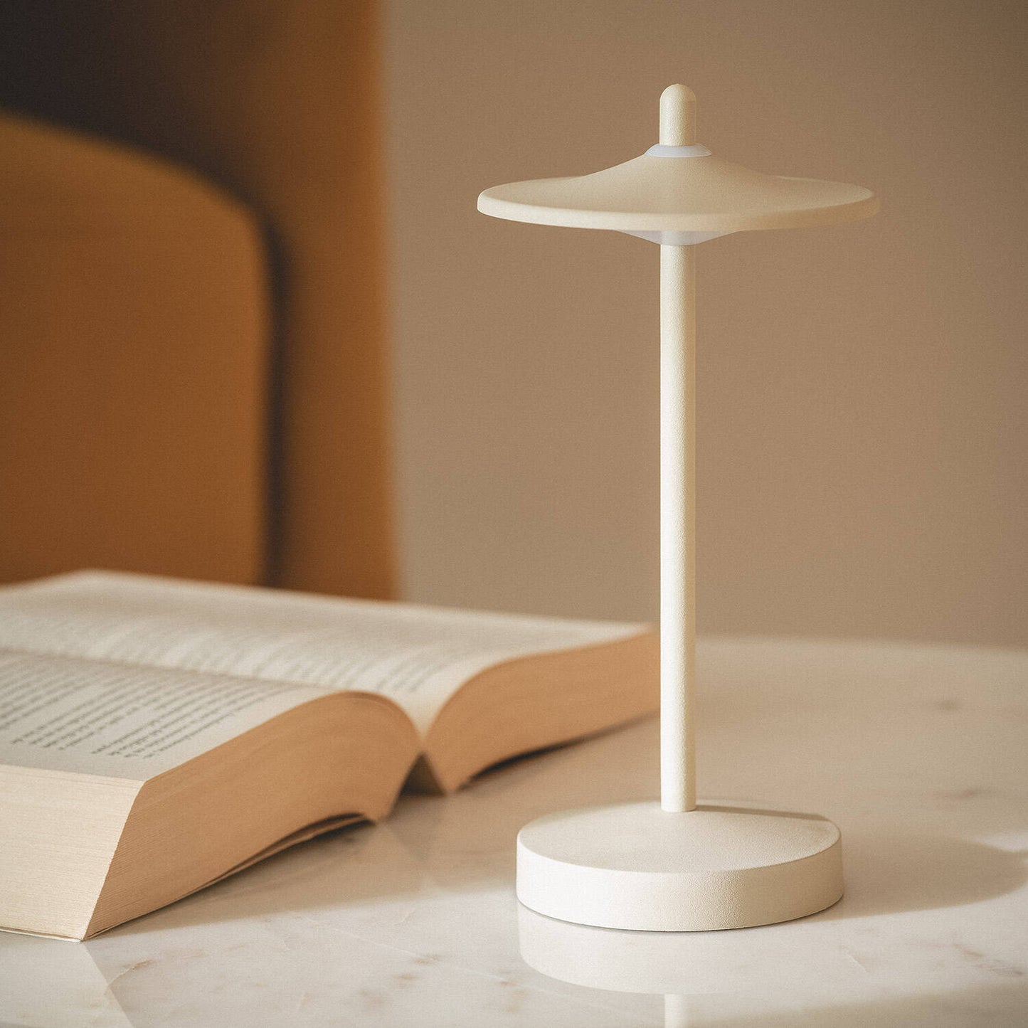 Lámpara de Mesa LED Portátil para Exterior Metal con Batería Recargable Milevani