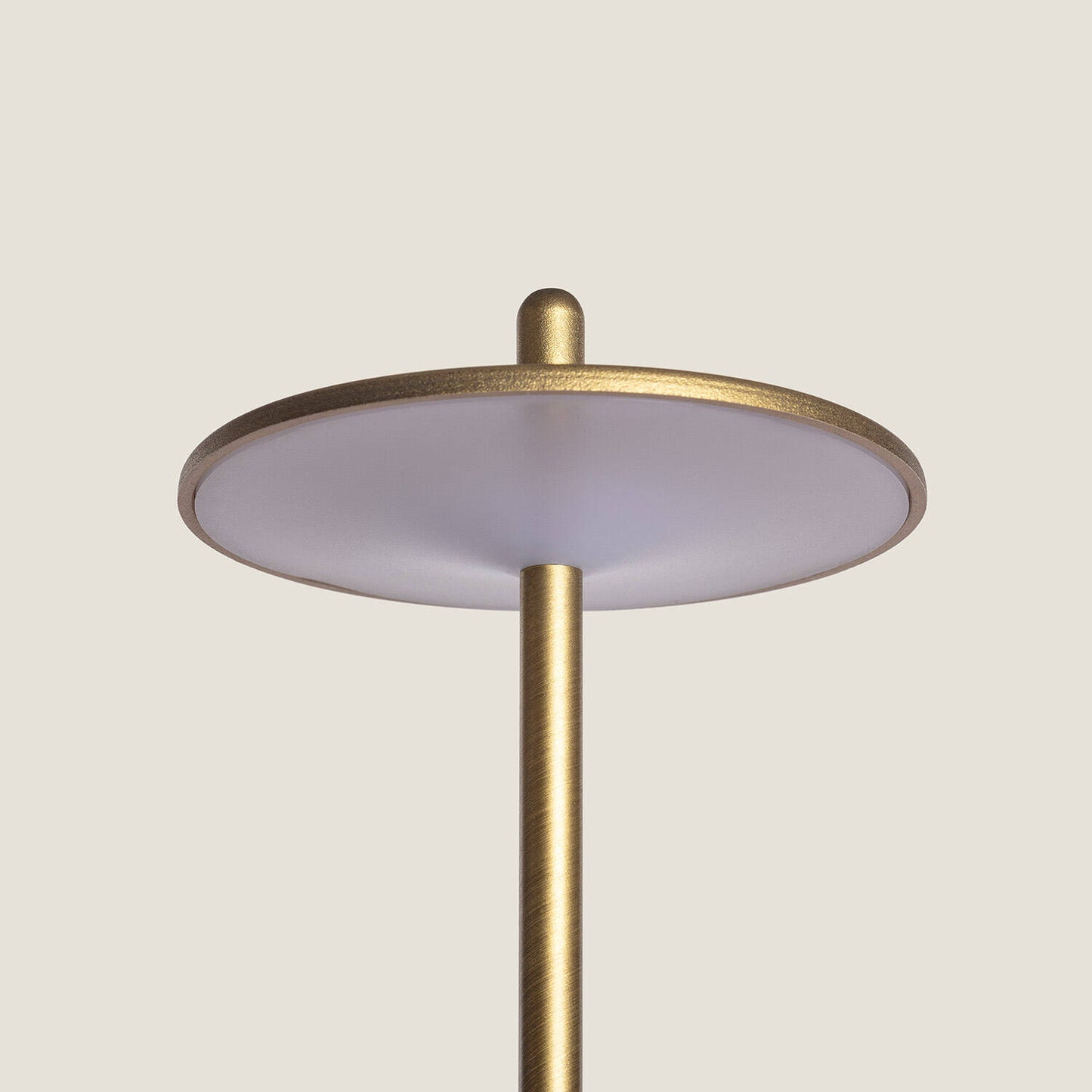 Lámpara de Mesa LED Portátil para Exterior Metal con Batería Recargable Milevani