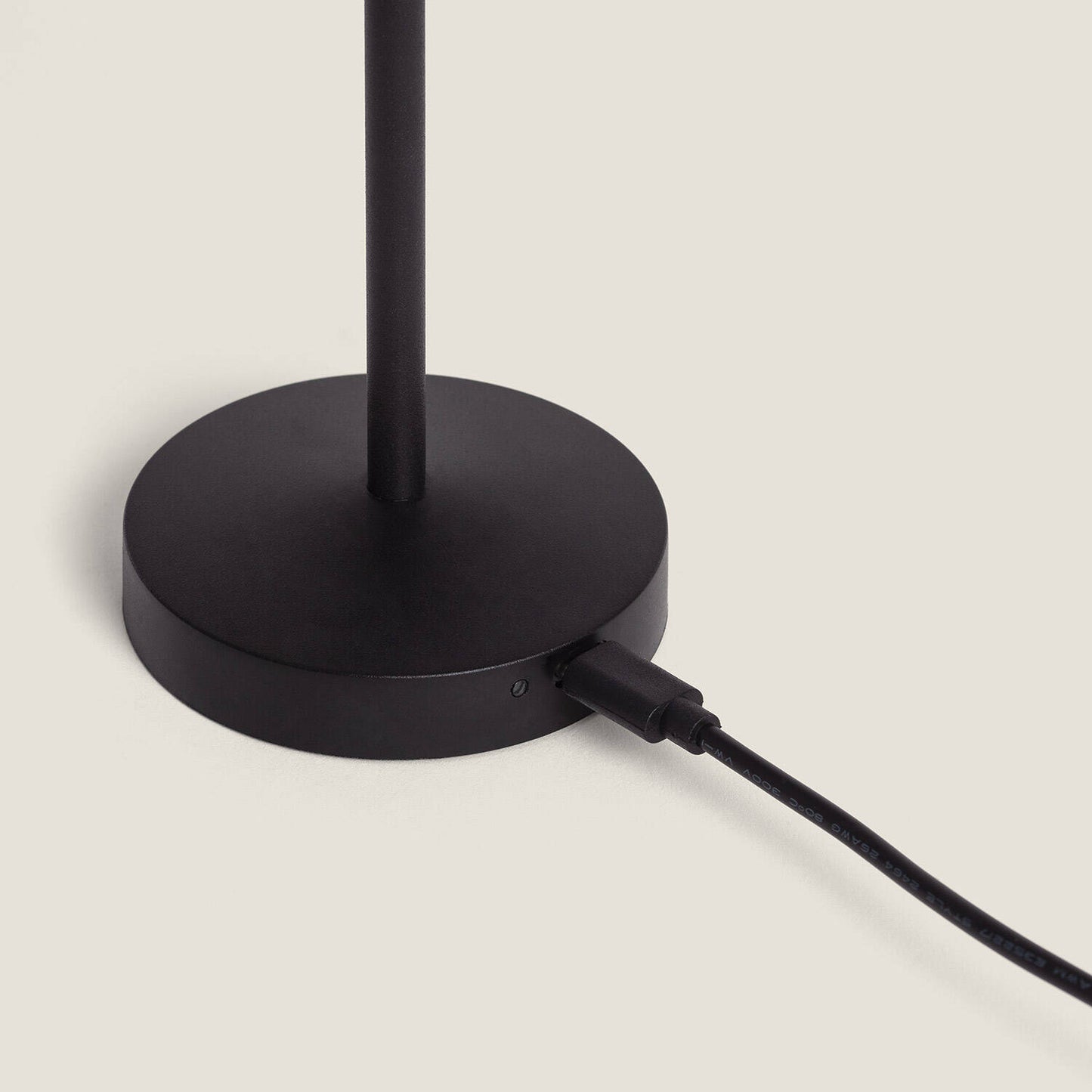 Lámpara de Mesa LED Portátil para Exterior Metal con Batería Recargable Pirinoa