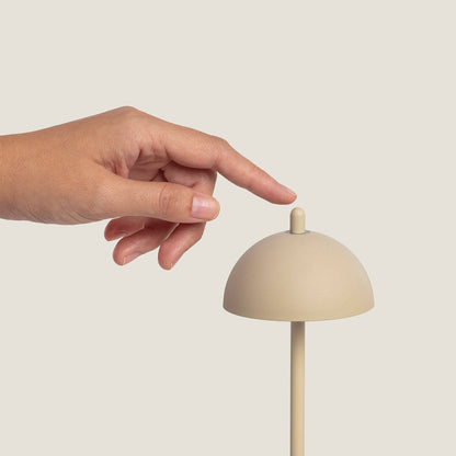 Lámpara de Mesa LED Portátil para Exterior Metal con Batería Recargable Pirinoa