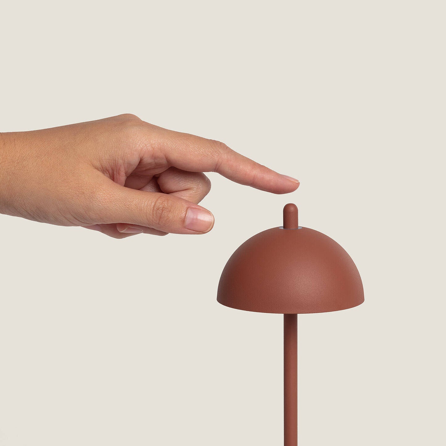 Lámpara de Mesa LED Portátil para Exterior Metal con Batería Recargable Pirinoa