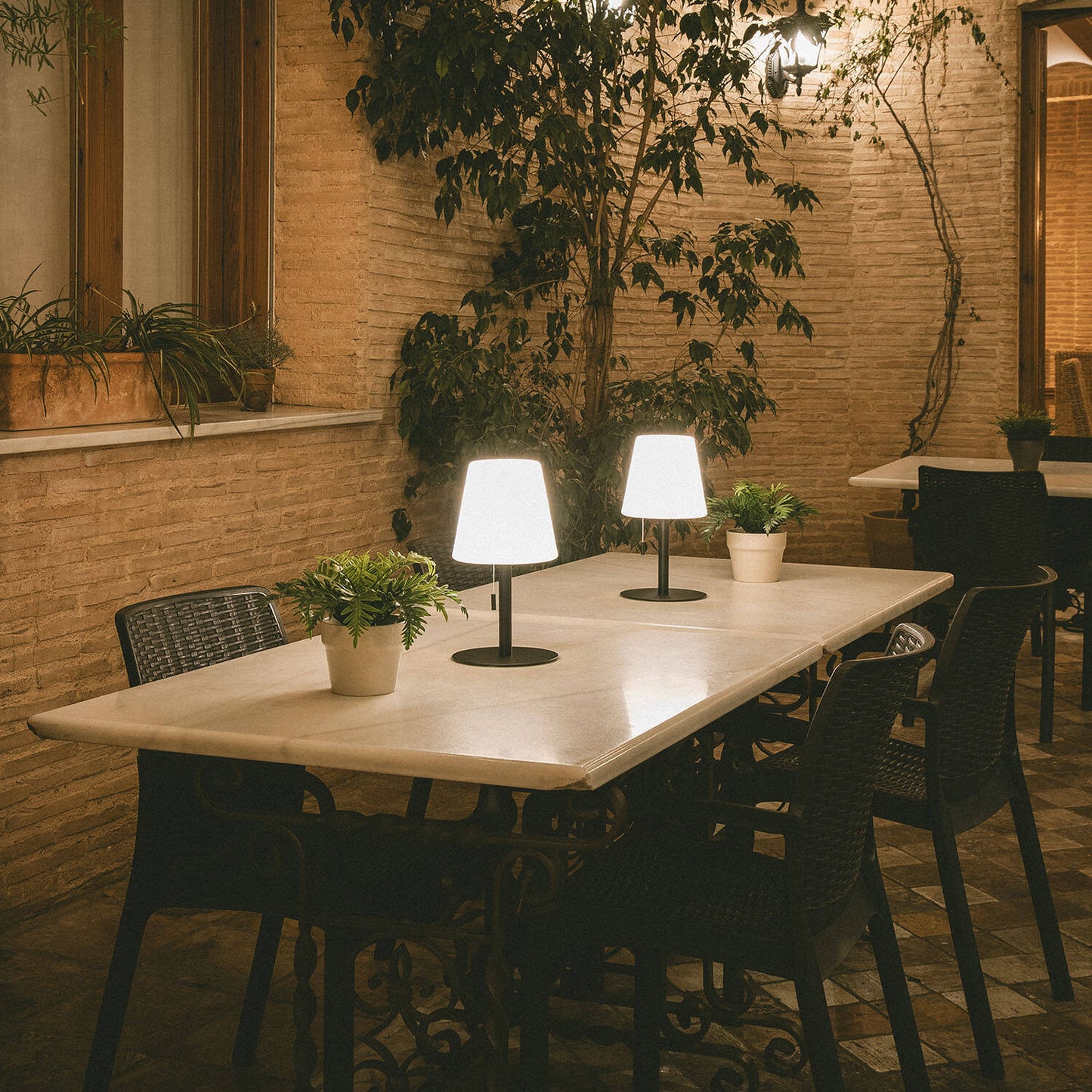 Lámpara de Mesa LED Portátil para Exterior Aluminio con Batería Recargable Epinay