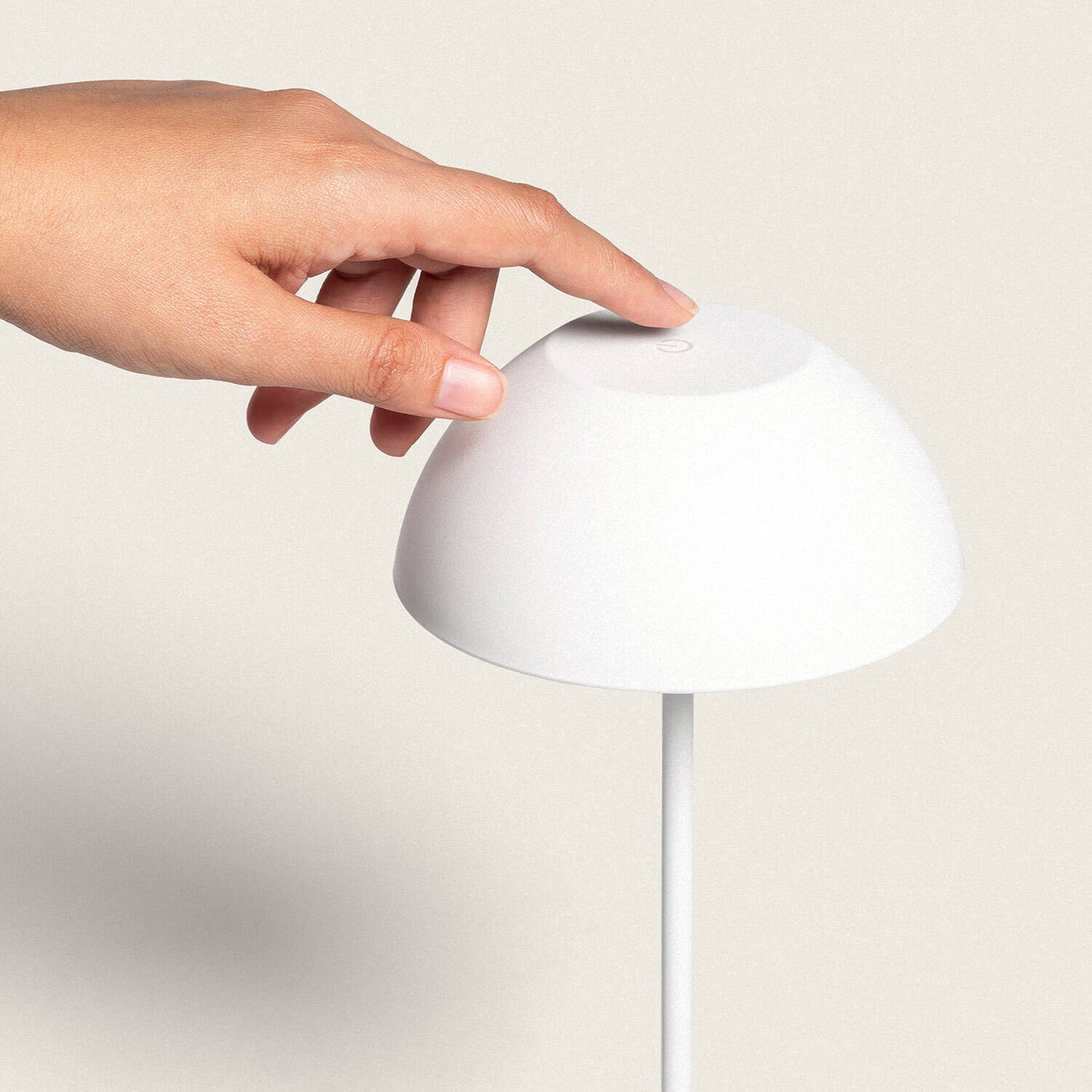 Lámpara de Mesa LED Portátil Exterior con Batería USB Recargable Metal Mugla