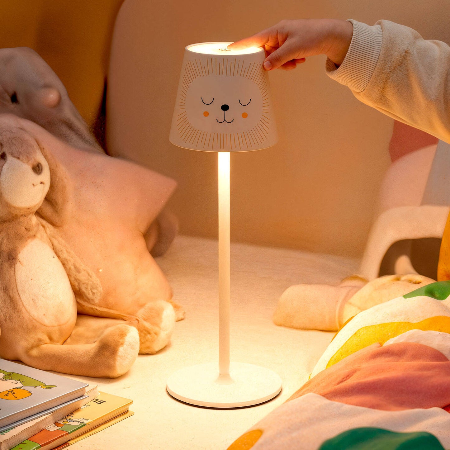 Lámpara de Mesa LED Portátil de Metal con Batería USB Recargable Anisa Kids