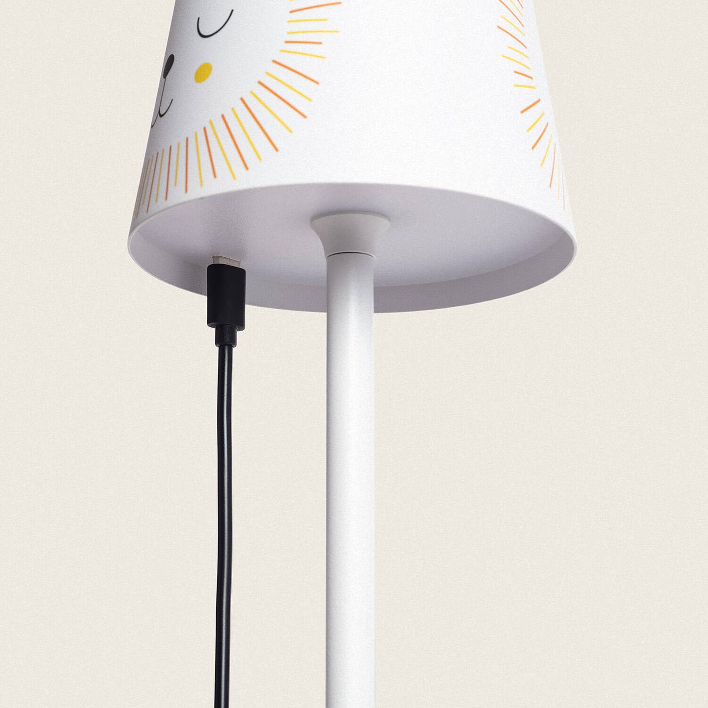Lámpara de Mesa LED Portátil de Metal con Batería USB Recargable Anisa Kids