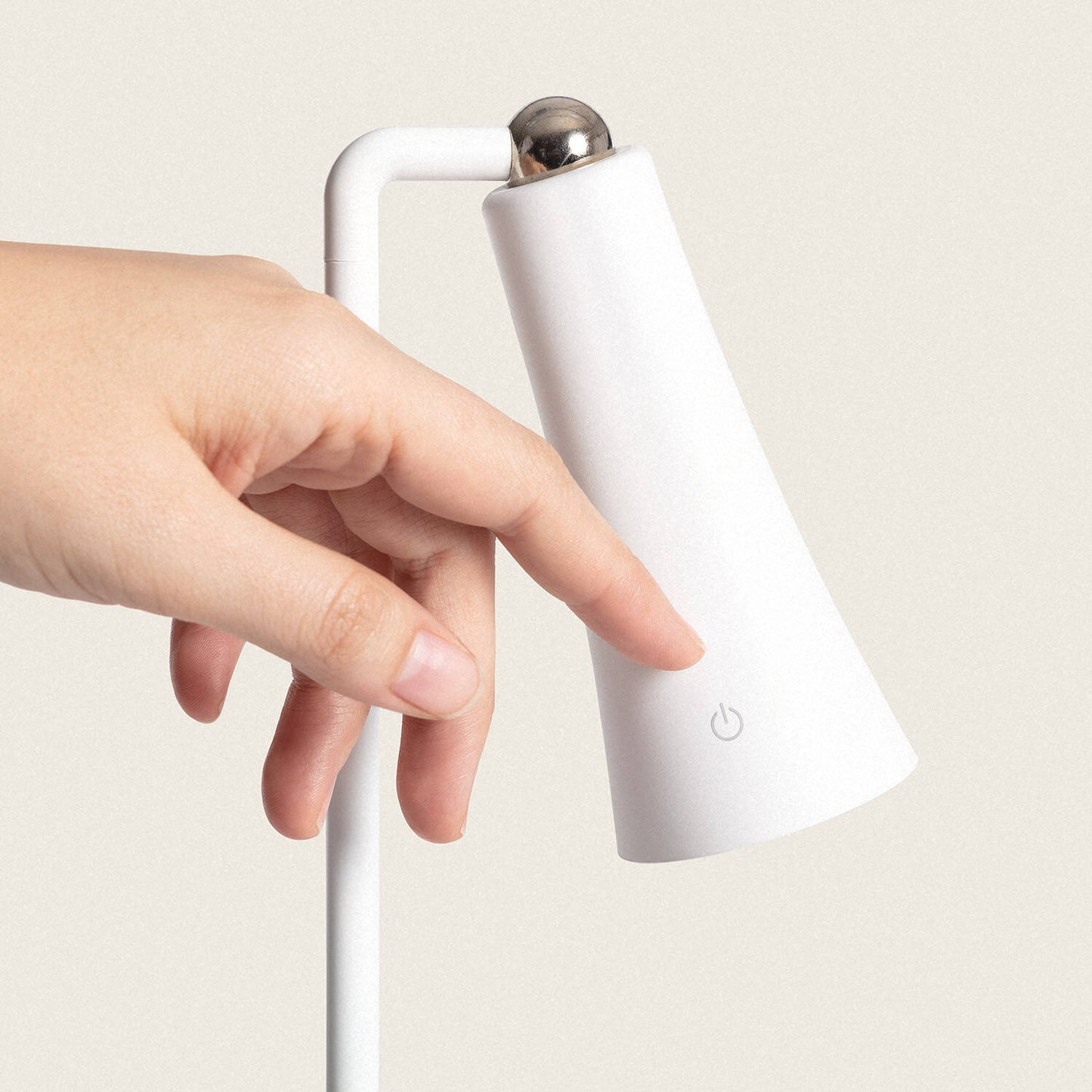 Lámpara de Mesa LED Portátil Metal con Batería USB Recargable Bysta