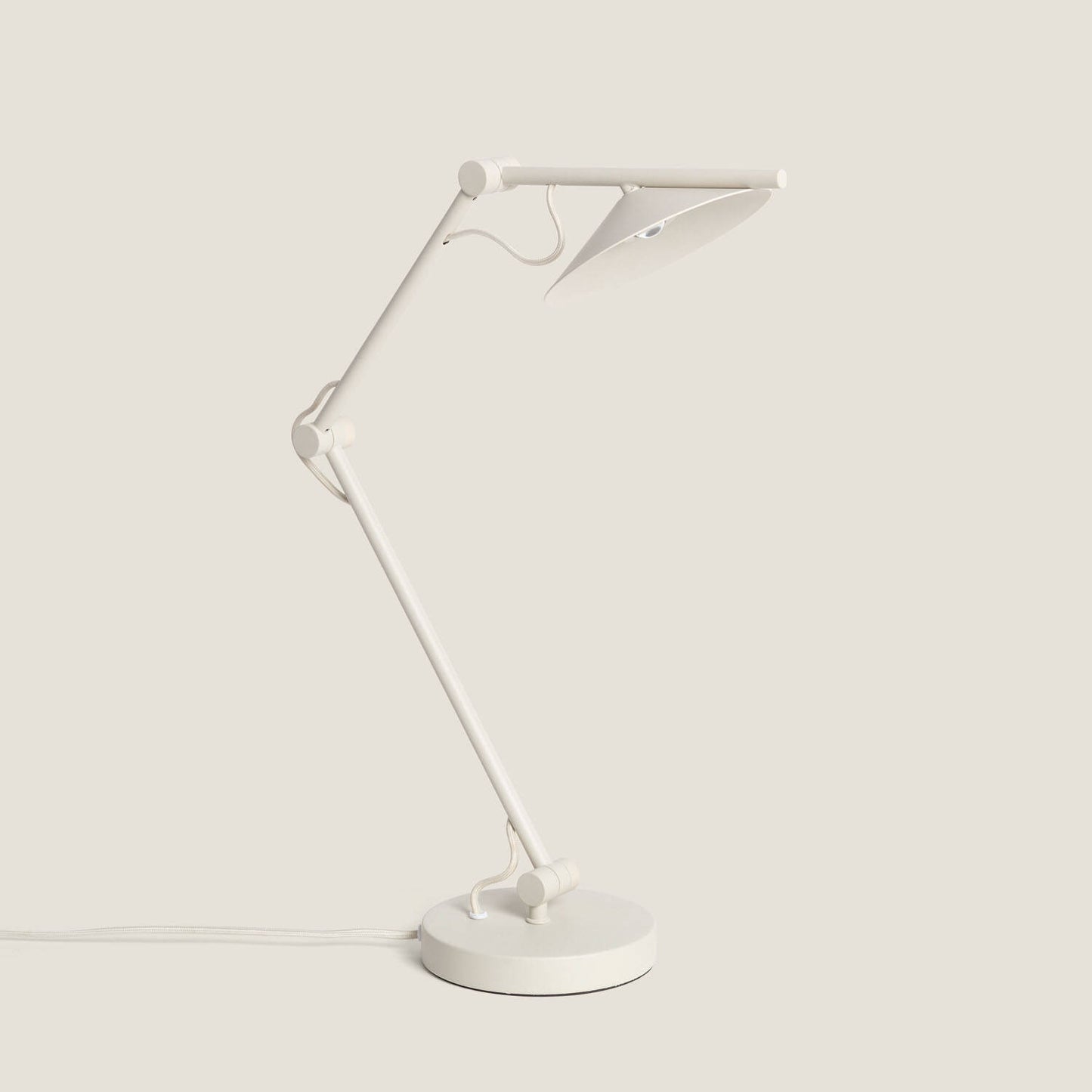 Lámpara de Mesa LED 8W Metal Evian