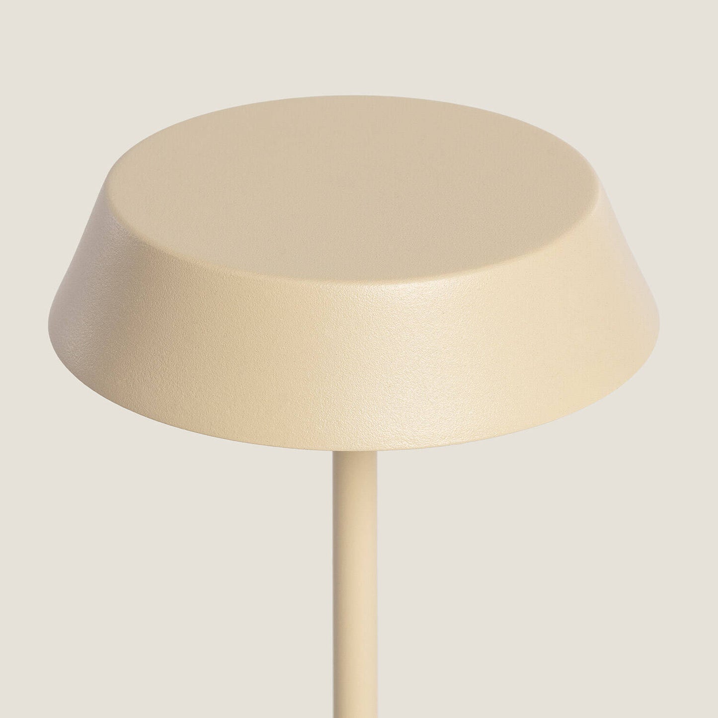 Lámpara de Mesa LED Metal Inalámbrica para Exterior Ula
