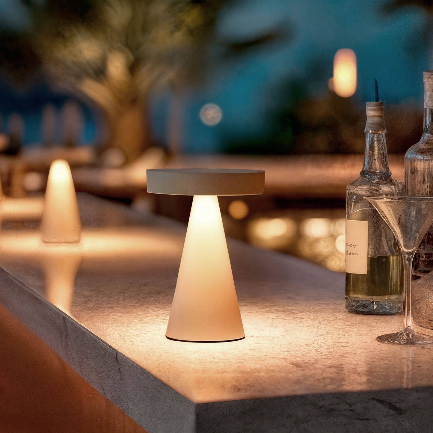 Lámpara de Mesa LED Metal Inalámbrica para Exterior Catinca