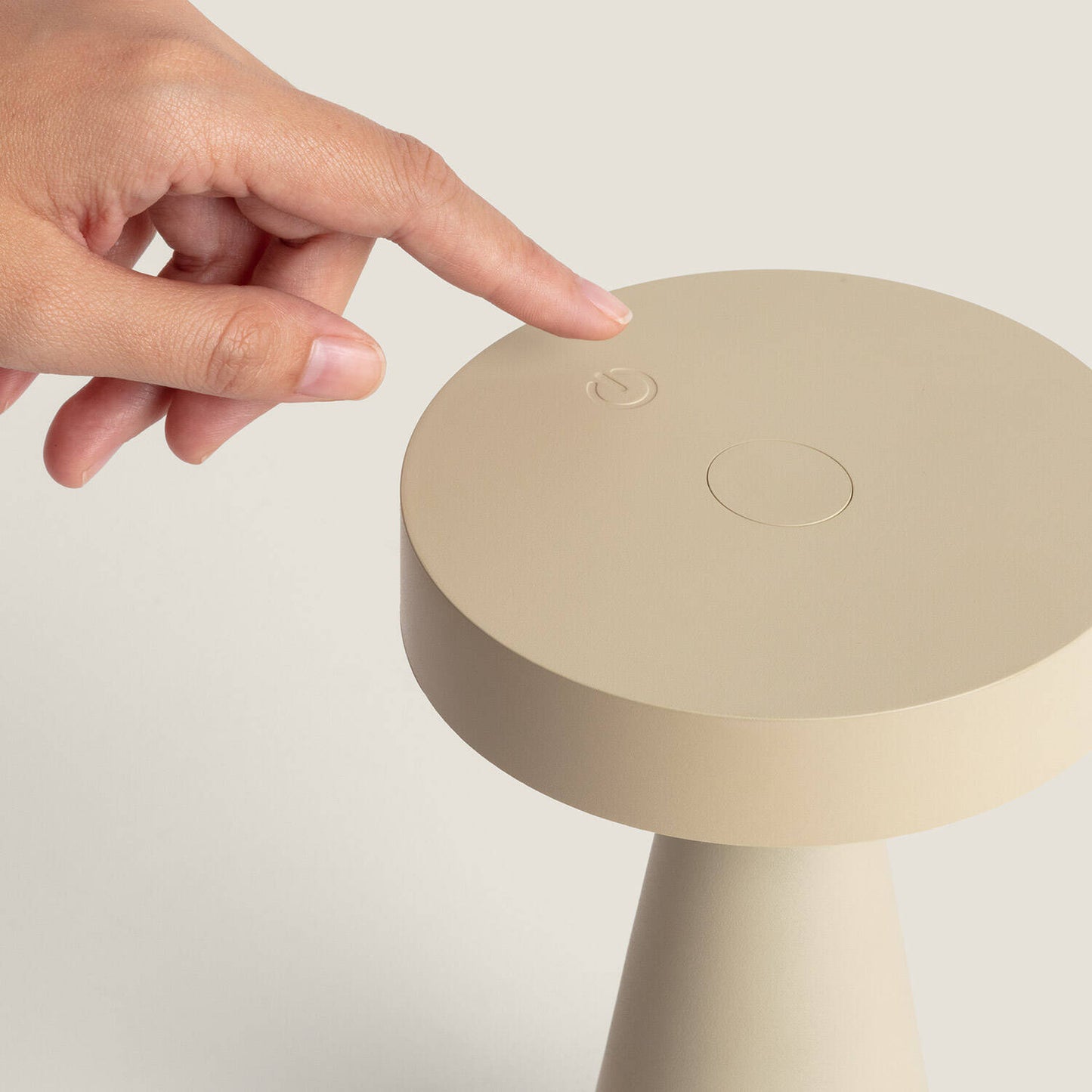 Lámpara de Mesa LED Metal Inalámbrica para Exterior Catinca