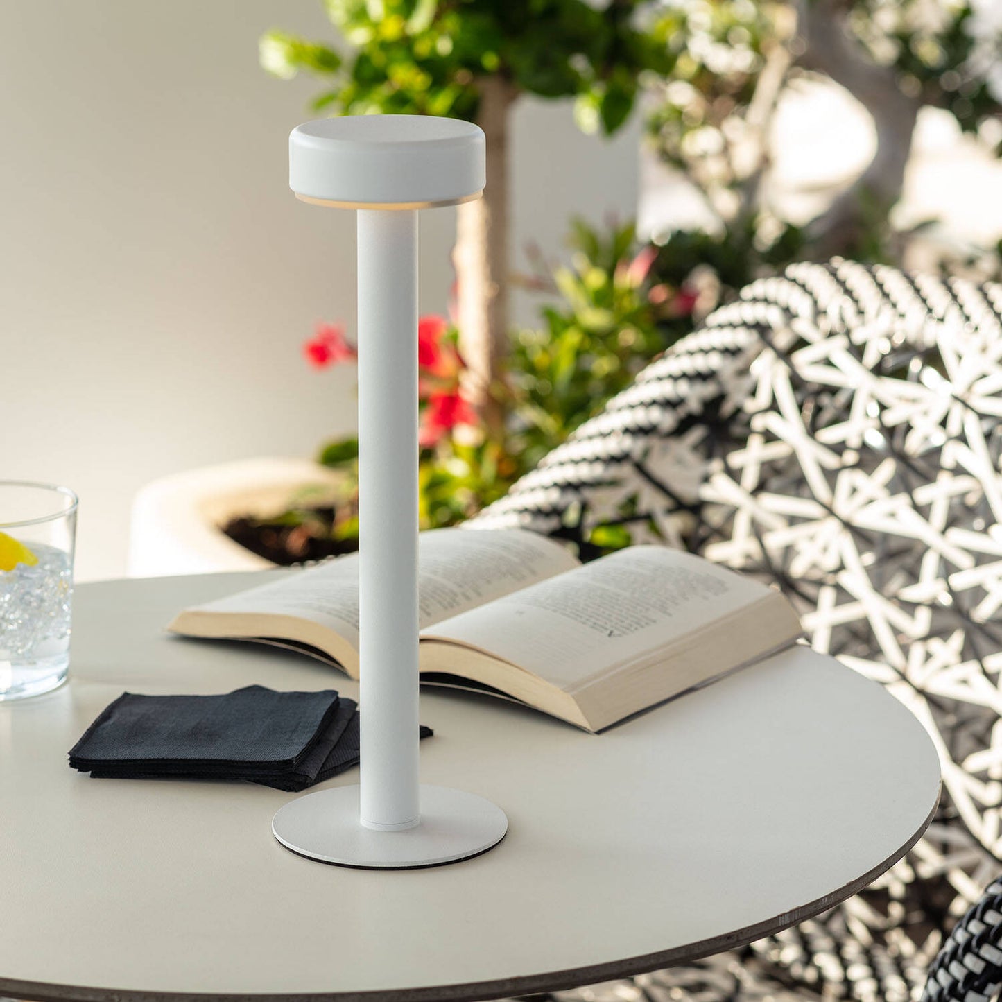 Lámpara de Mesa LED Portátil con Batería USB Recargable Metal Bunza