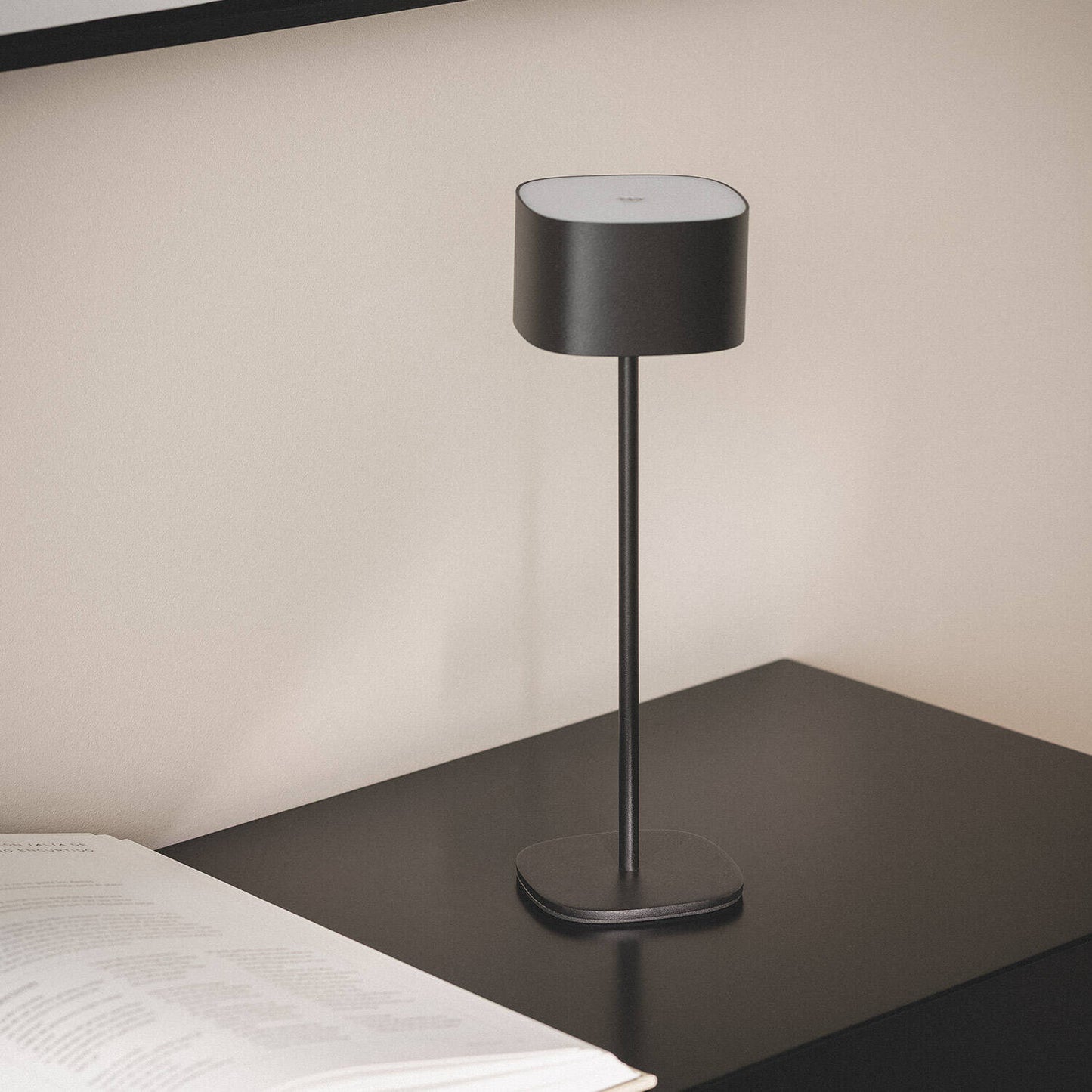 Lámpara de Mesa LED Portátil Exterior con Batería USB Recargable Metal Mounka Square