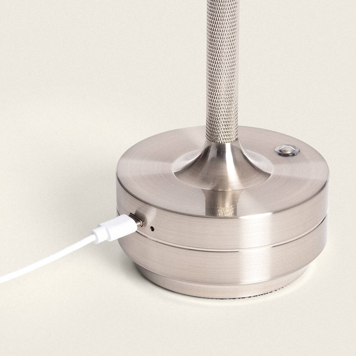 Lámpara de Mesa LED Portátil Metal con Batería USB Recargable Astrid