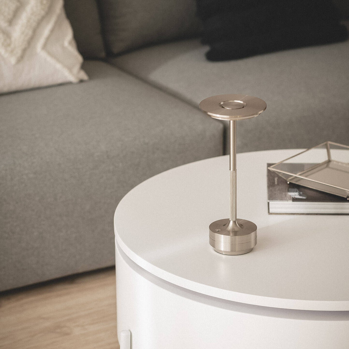 Lámpara de Mesa LED Portátil Metal con Batería USB Recargable Astrid