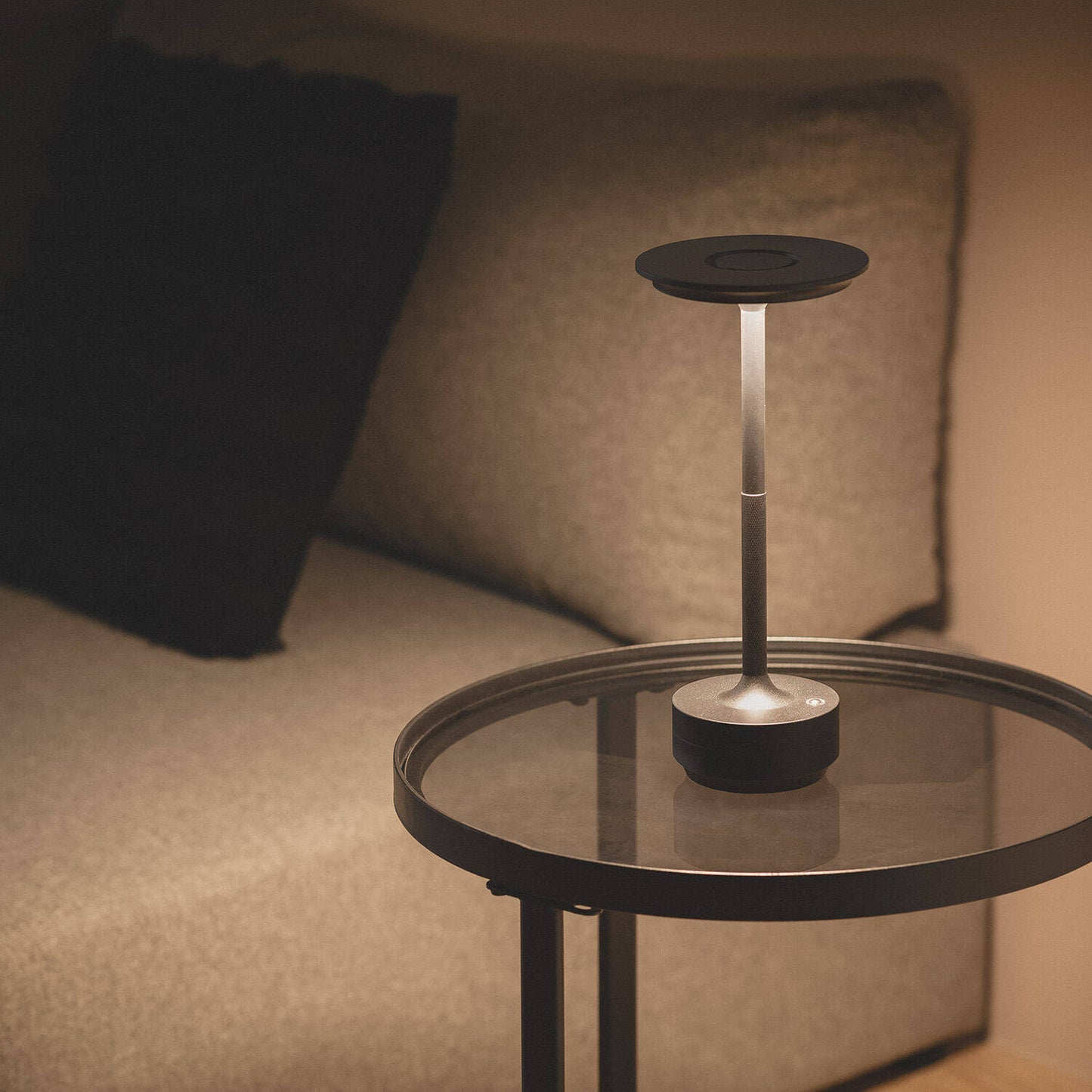 Lámpara de Mesa LED Portátil Metal con Batería USB Recargable Astrid