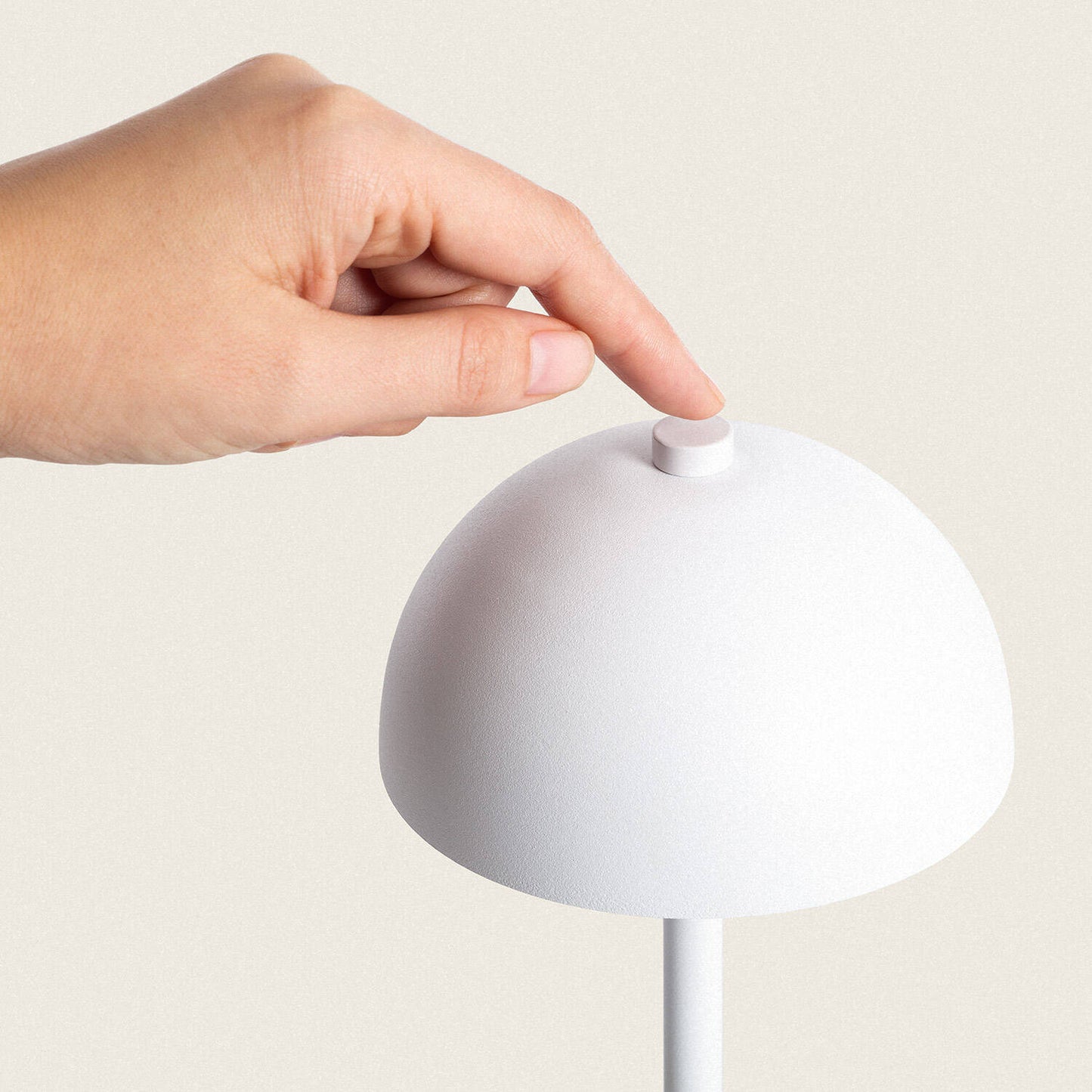 Lámpara de Mesa LED Portátil Metal con Batería USB Recargable Kael