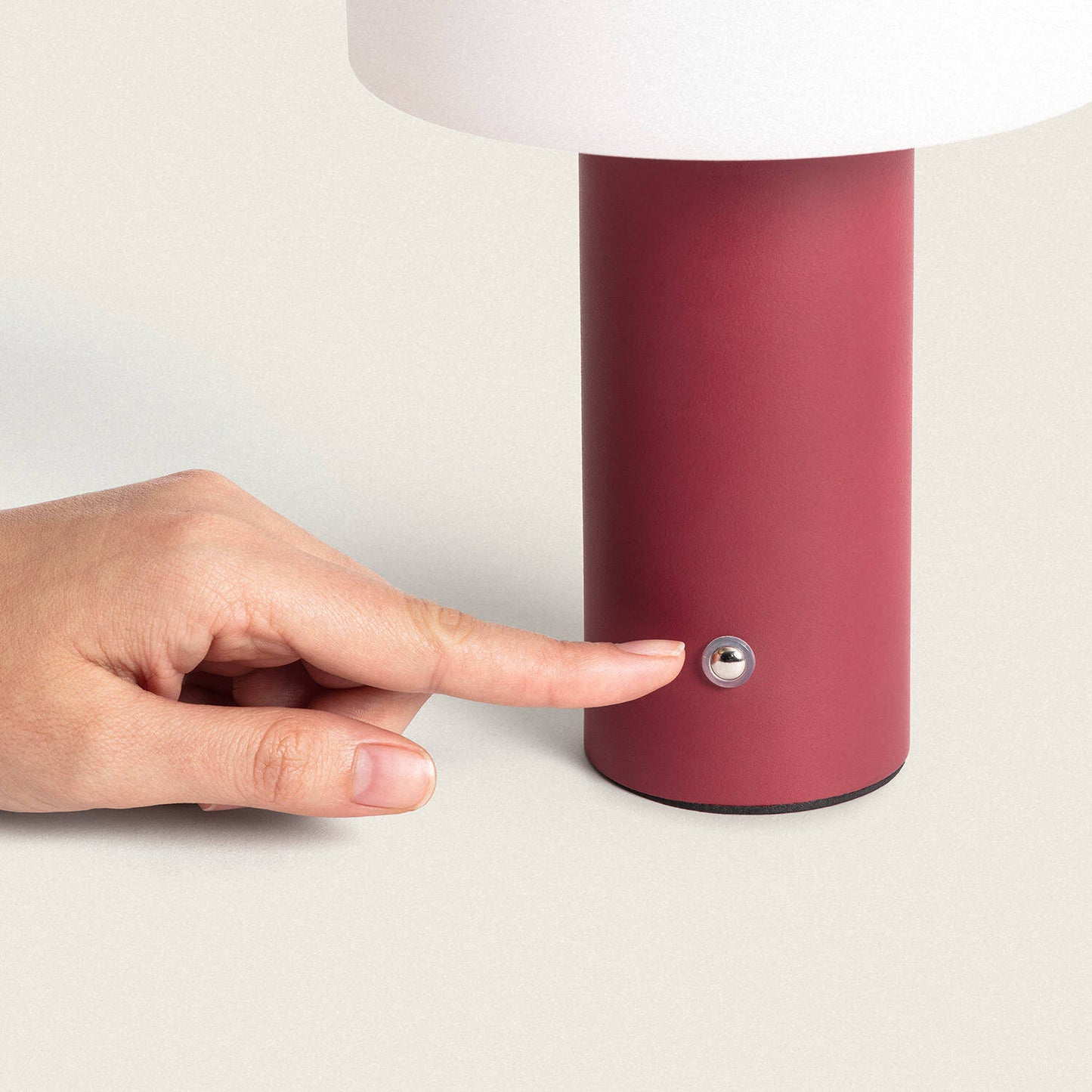 Lámpara de Mesa LED Portátil Metal con Batería USB Recargable Leta