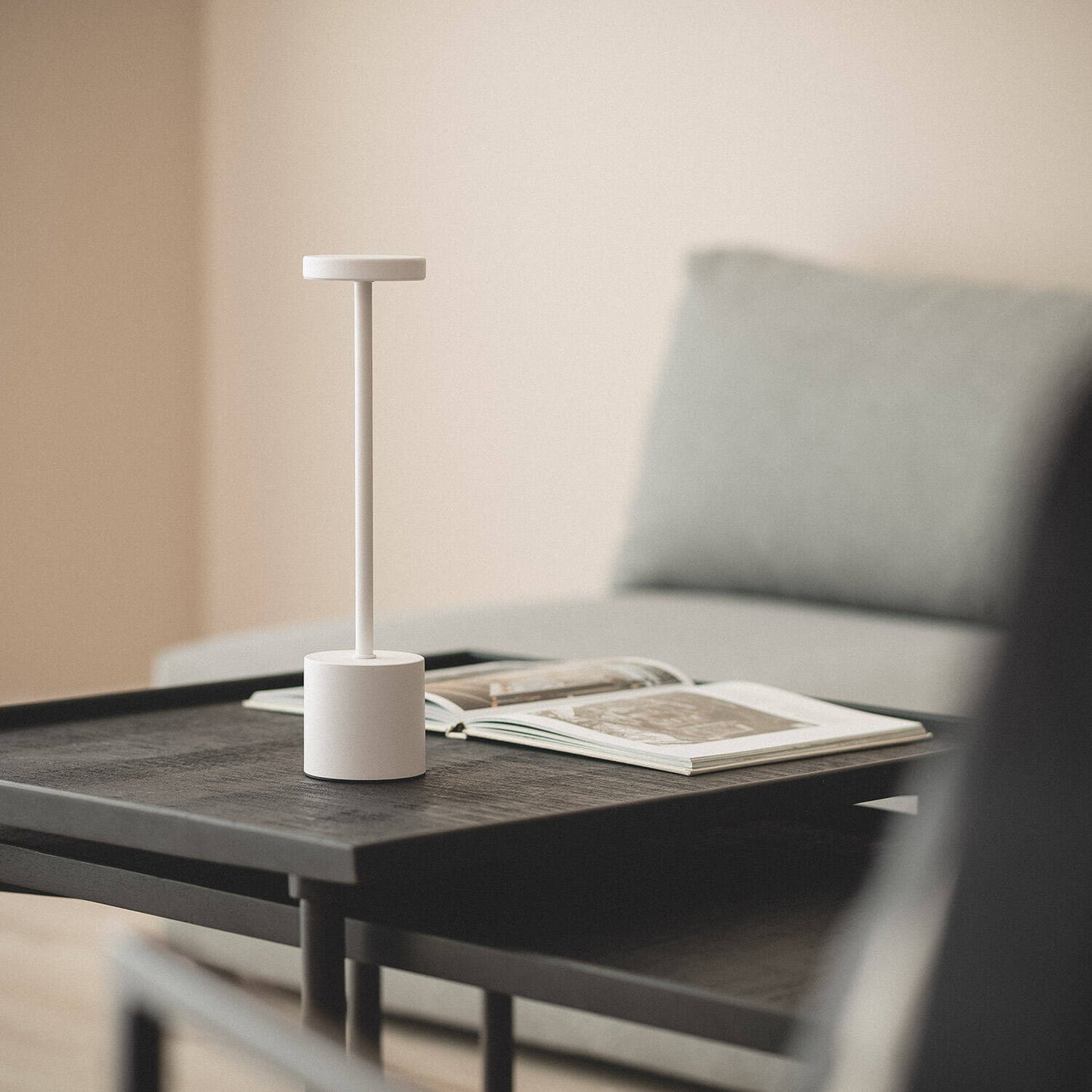 Lámpara de Mesa LED Portátil Metal con Batería USB Recargable Zimba