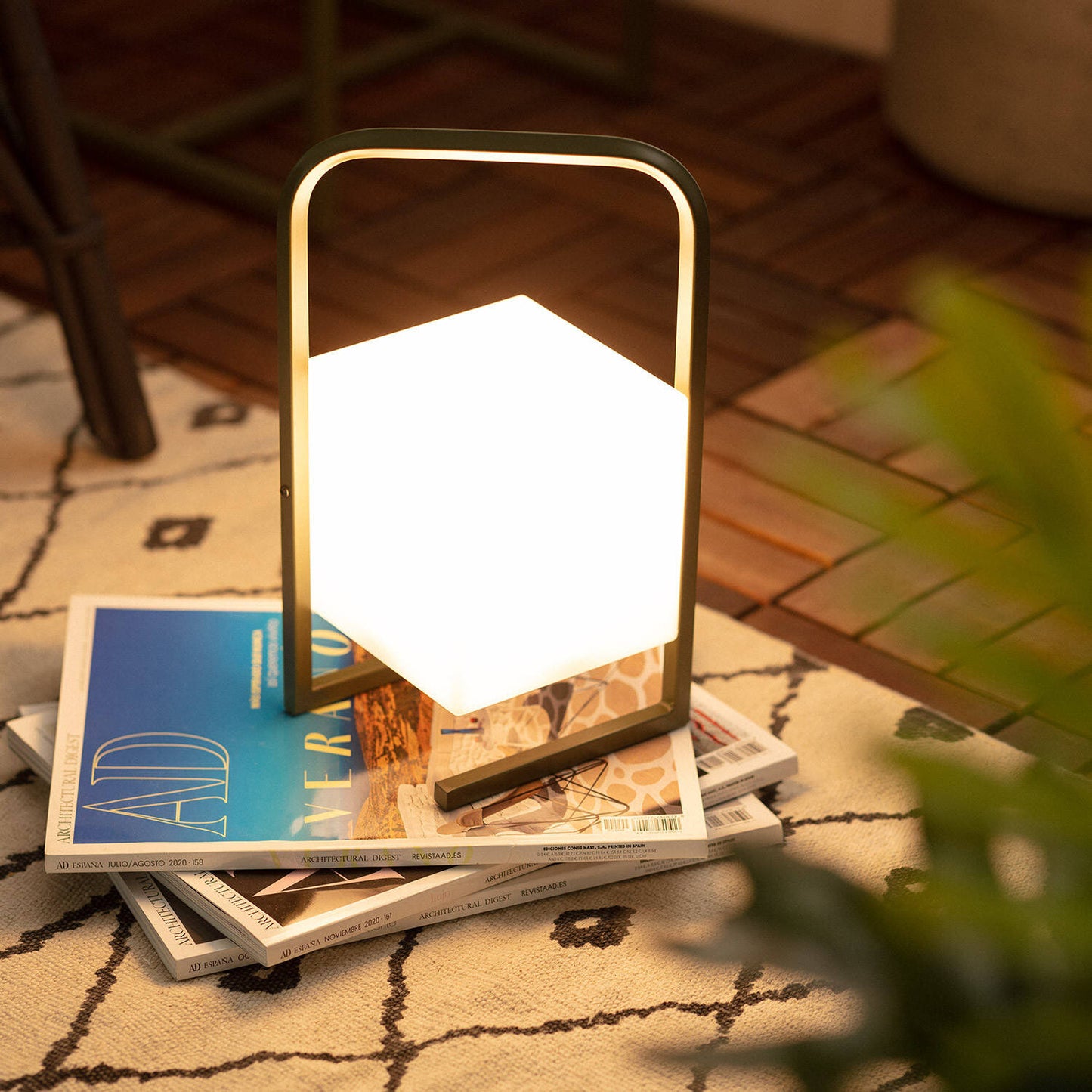 Lámpara de Mesa LED Portátil para Exterior Aluminio con Batería USB Recargable Tiber