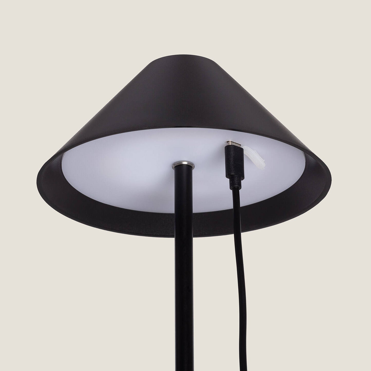 Lámpara de Mesa LED Portátil para Exterior Metal con Batería USB Recargable Kivuli