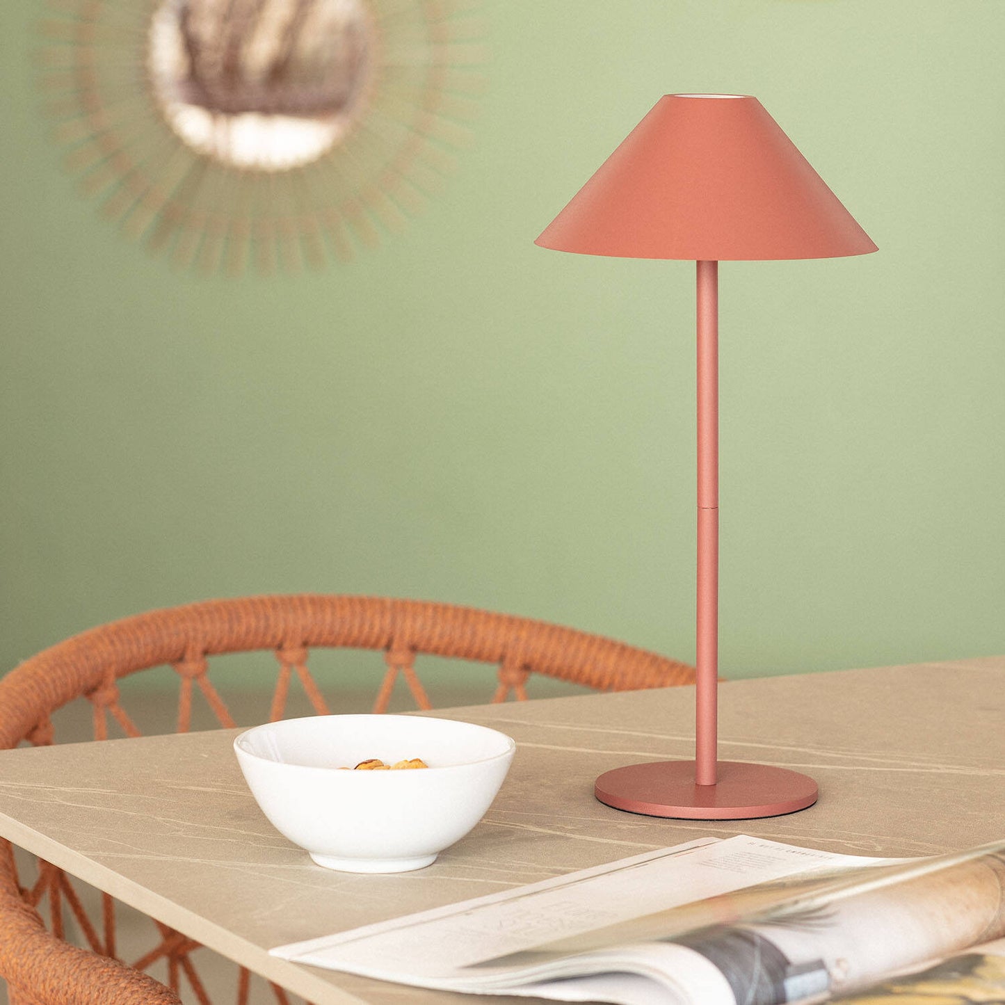 Lámpara de Mesa LED Portátil para Exterior Metal con Batería USB Recargable Kivuli