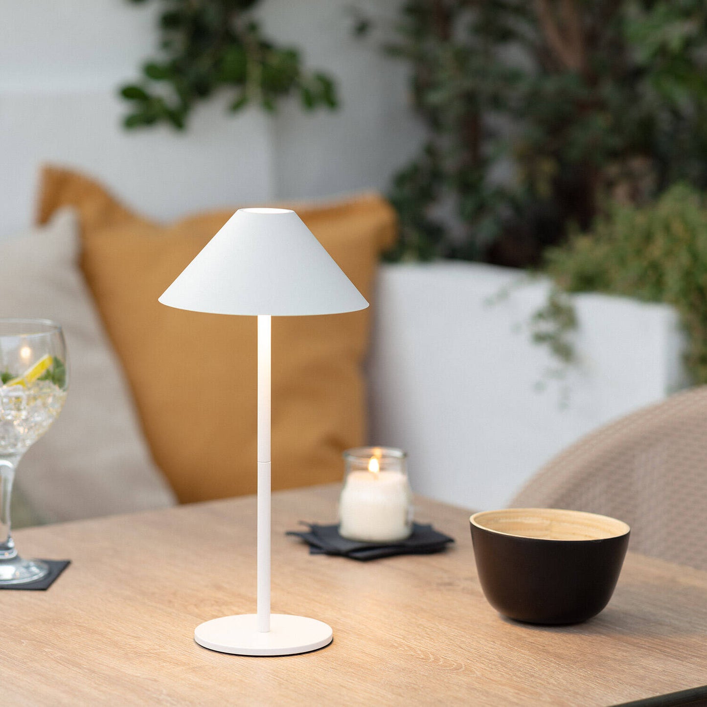 Lámpara de Mesa LED Portátil para Exterior Metal con Batería USB Recargable Kivuli