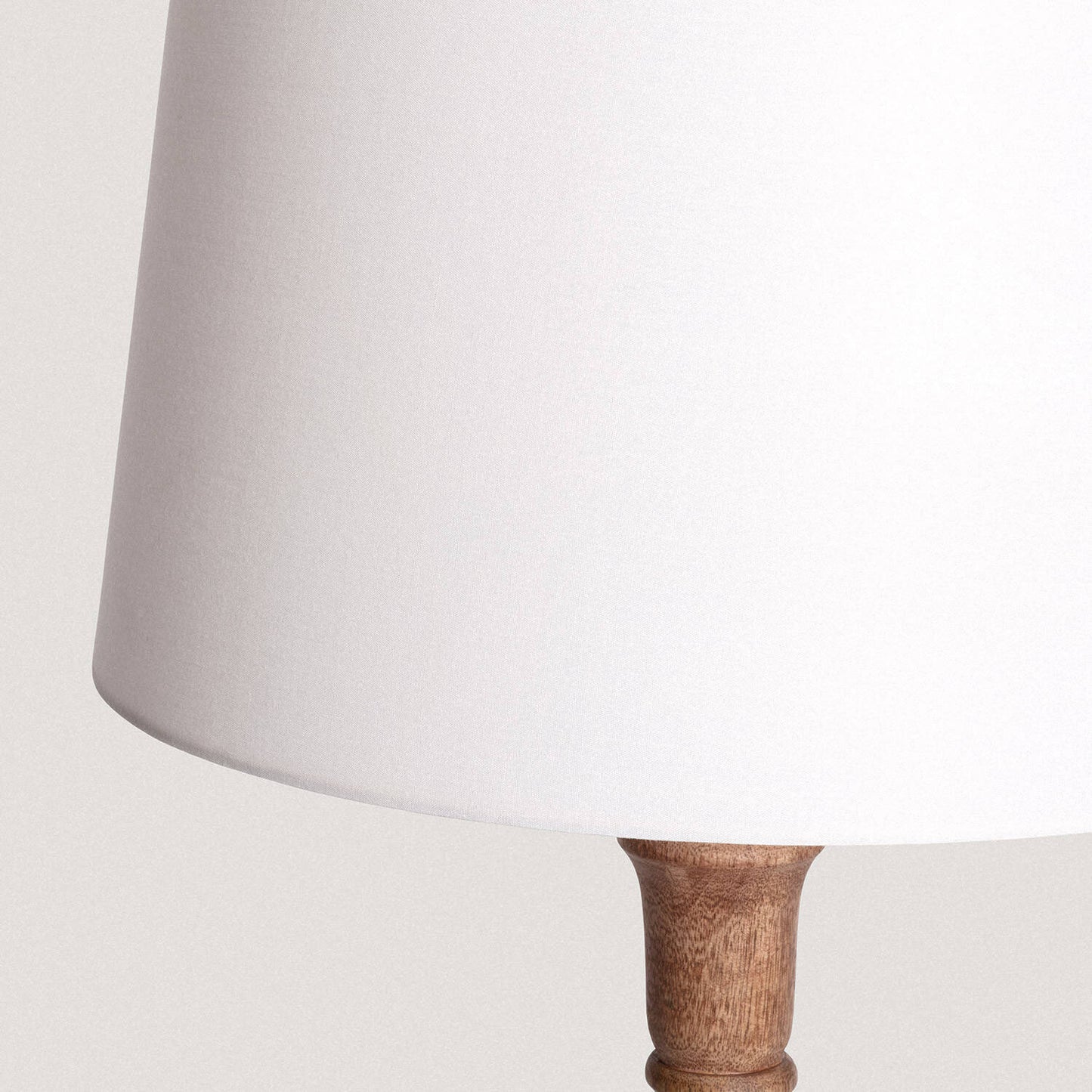 Lámpara de Mesa Madera Anand ILUZZIA