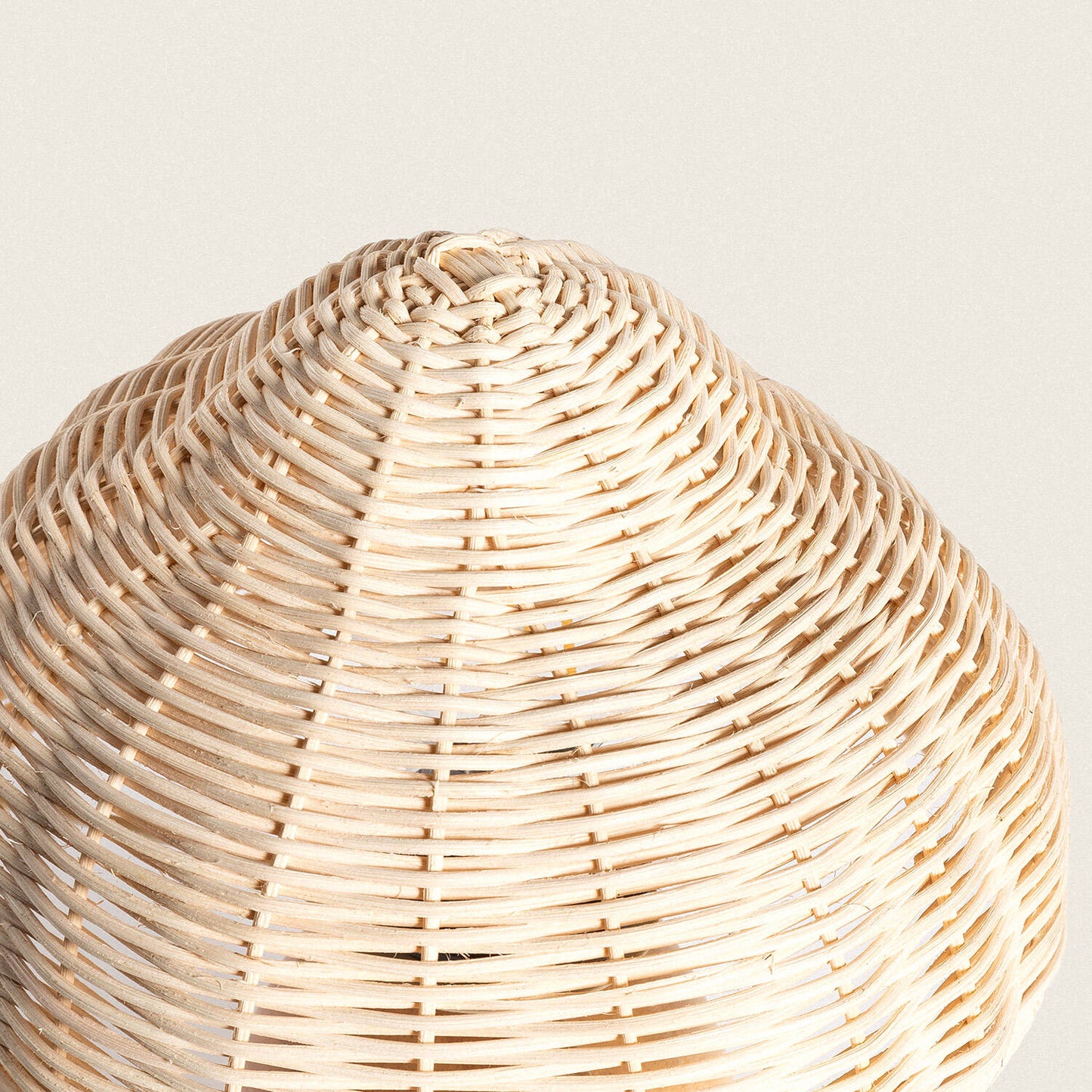 Lámpara de Mesa Madera y Ratán Karava