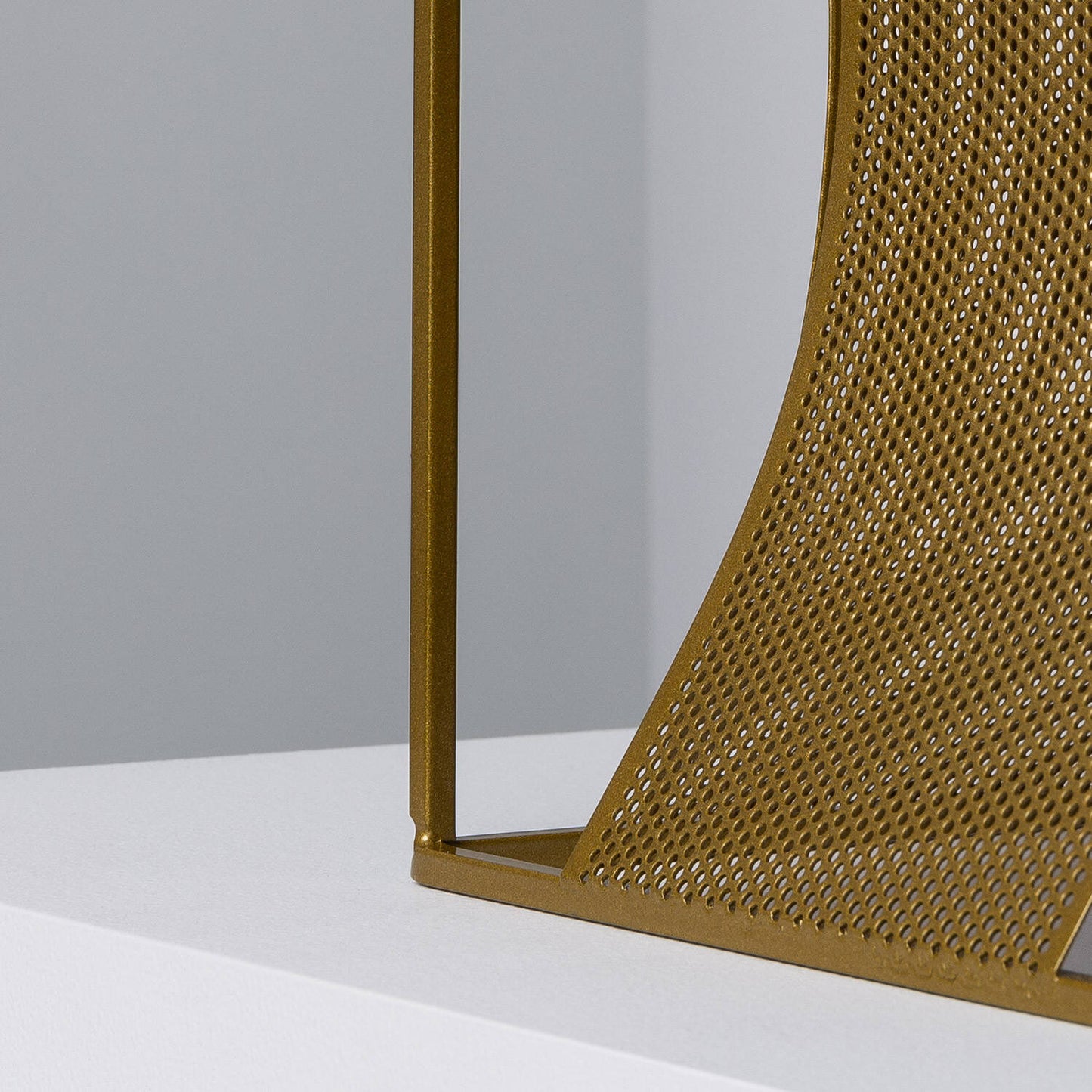 Lámpara de Mesa Metal Auro