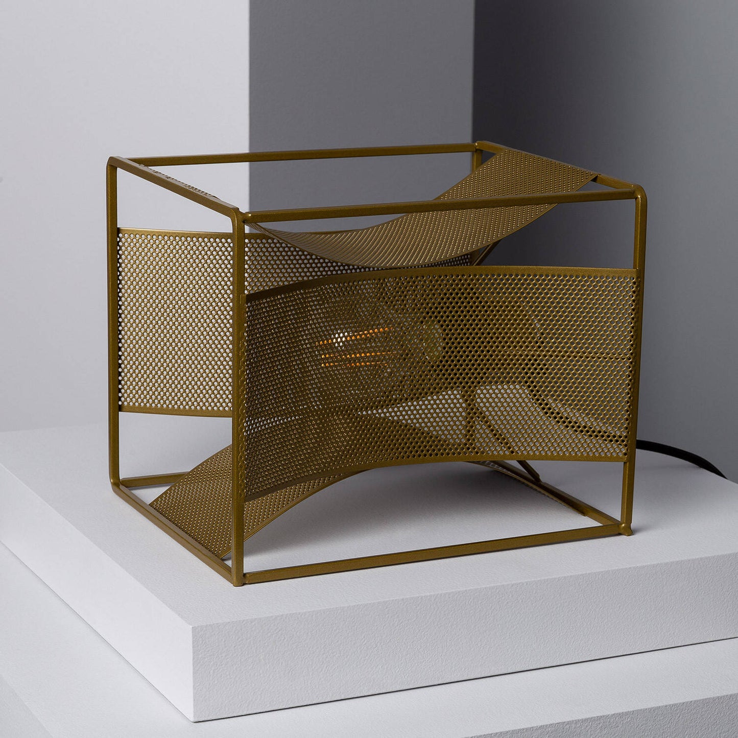 Lámpara de Mesa Metal Auro
