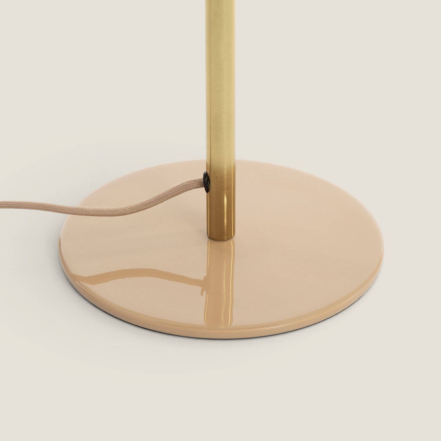 Lámpara de Mesa Metal Tulim Bhavin