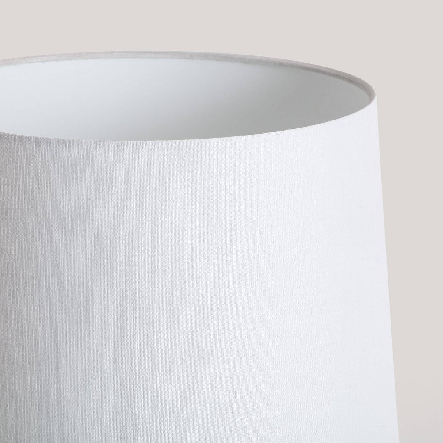 Lámpara de Mesa Metal Brahma ILUZZIA