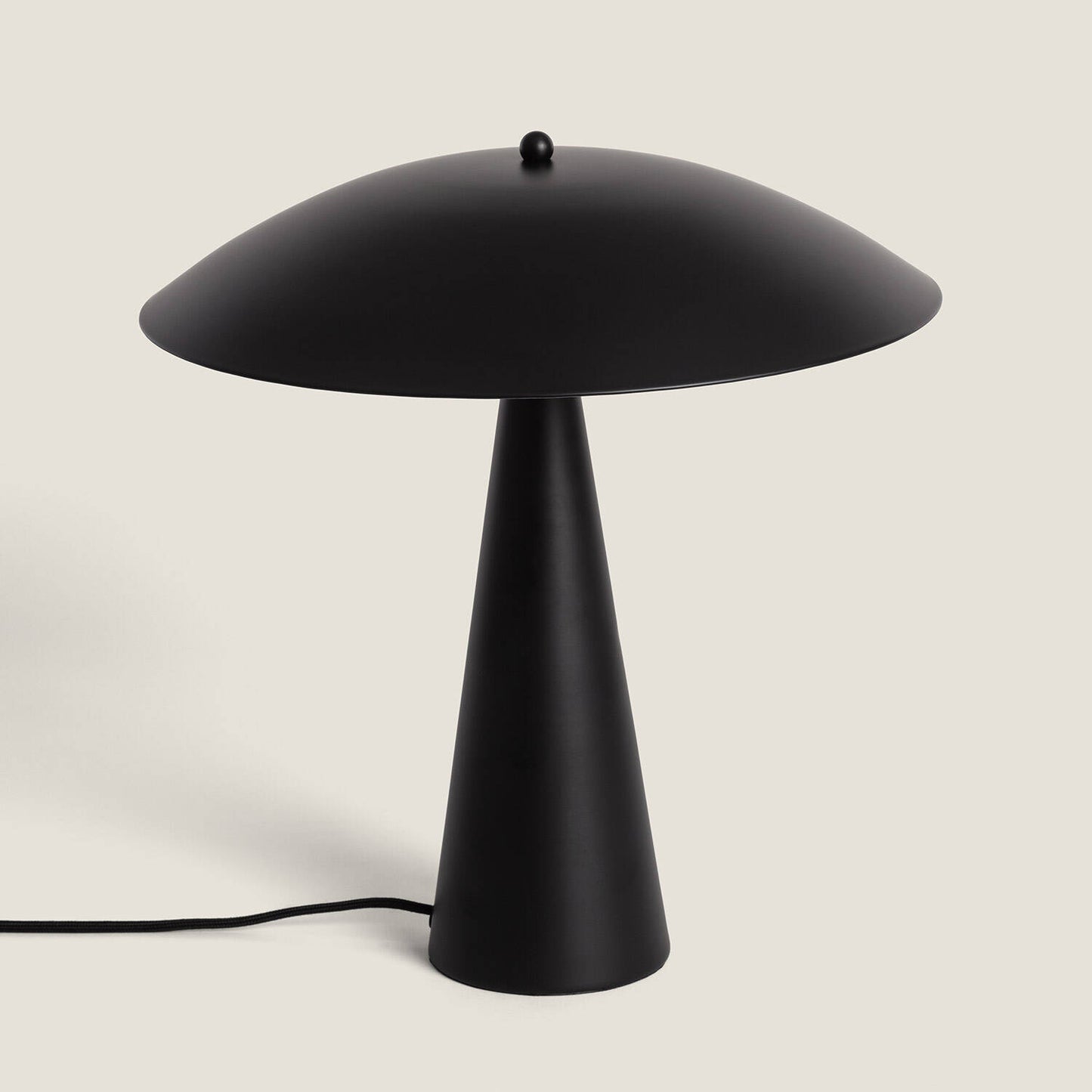Lámpara de Mesa Metal Irmah